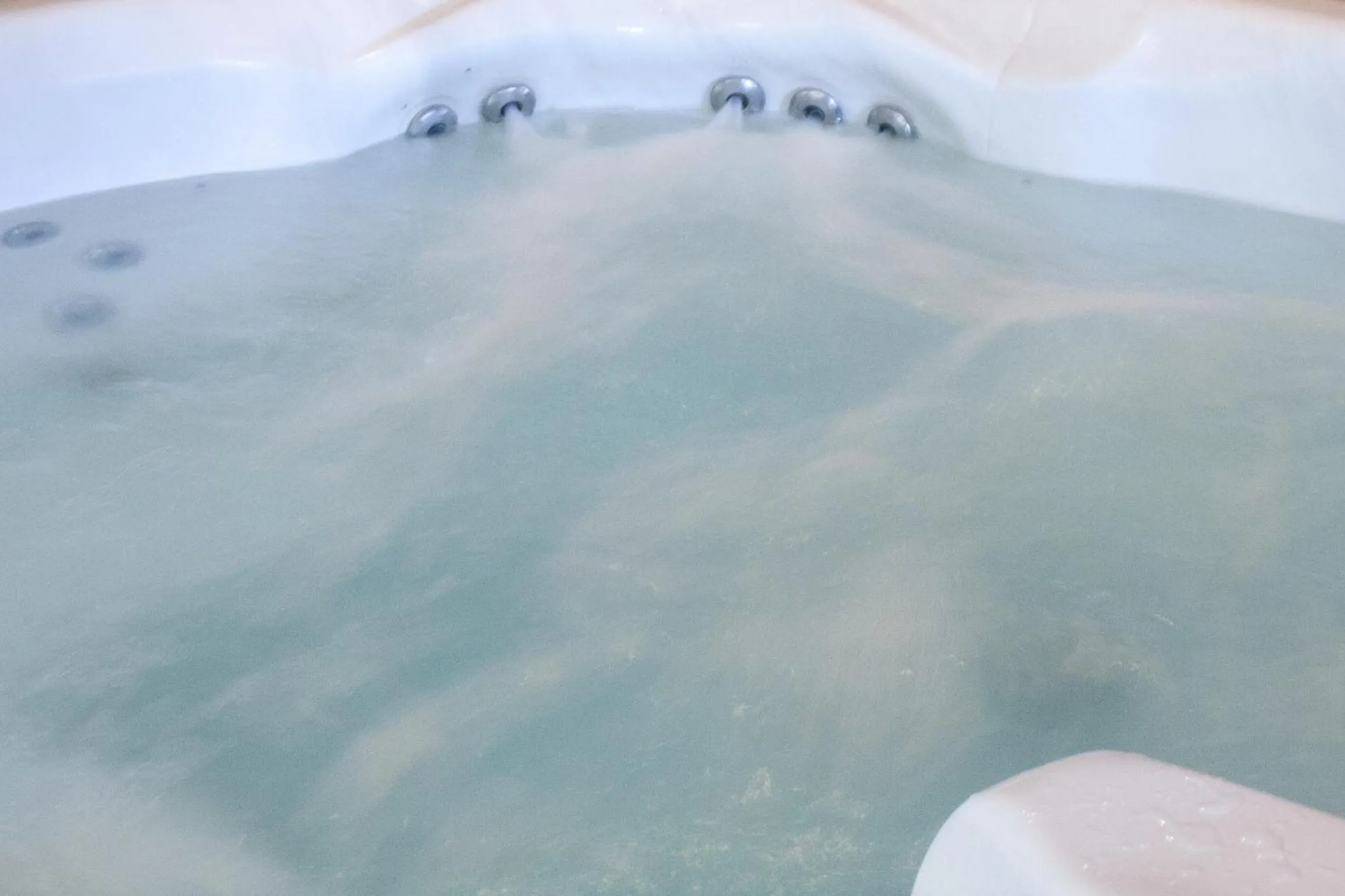 Area and facilities in Anchorage Inn Burlington