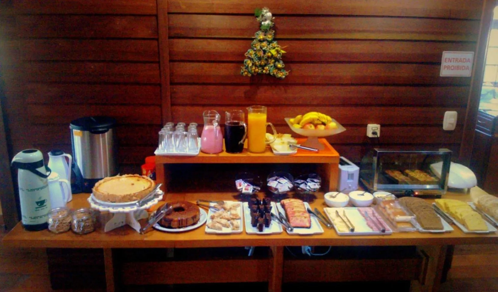 Breakfast in Pousada Floresta Negra