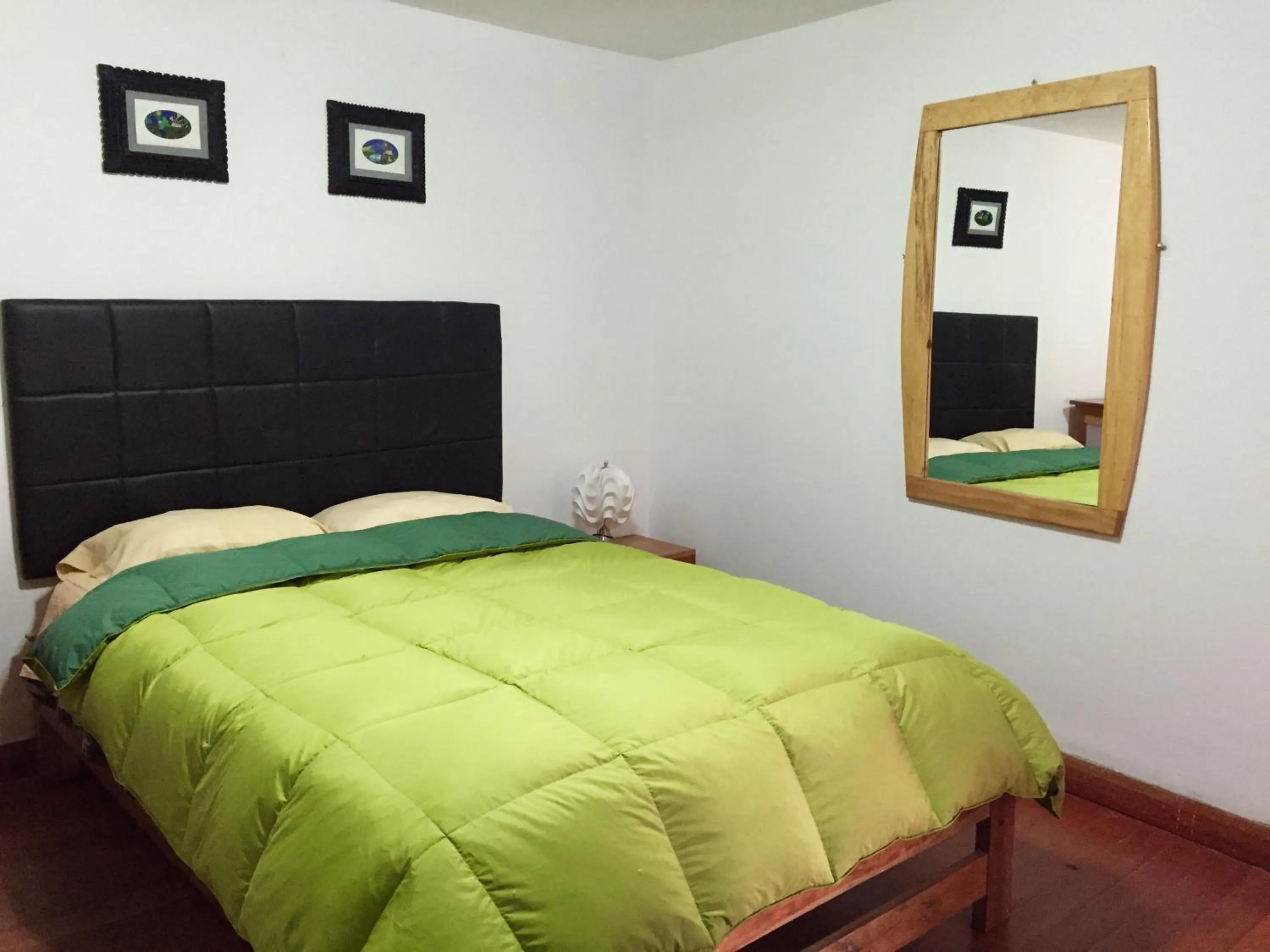 Photo of the whole room, Bed in Hotel Inka King