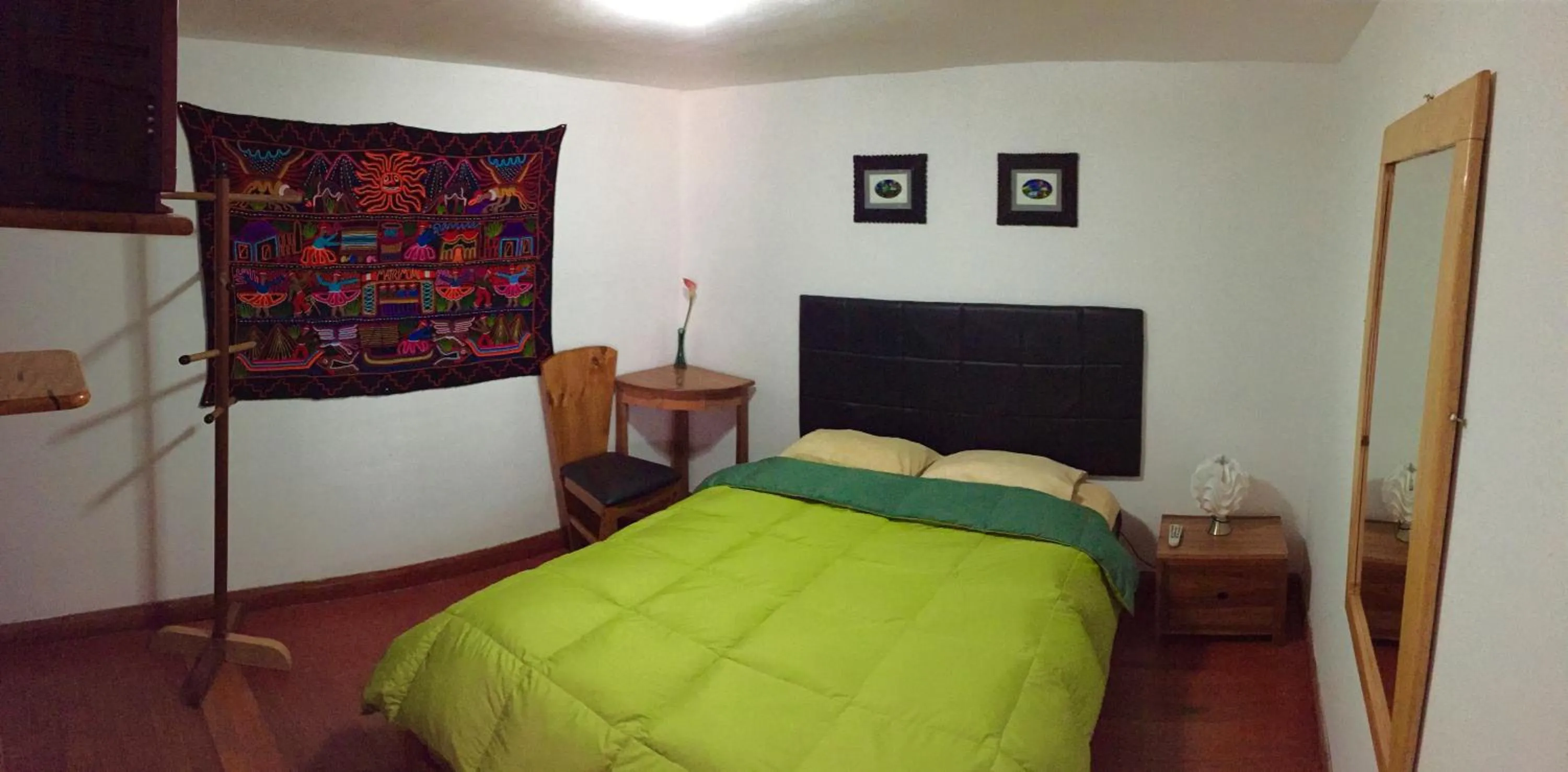 Photo of the whole room, Bed in Hotel Inka King