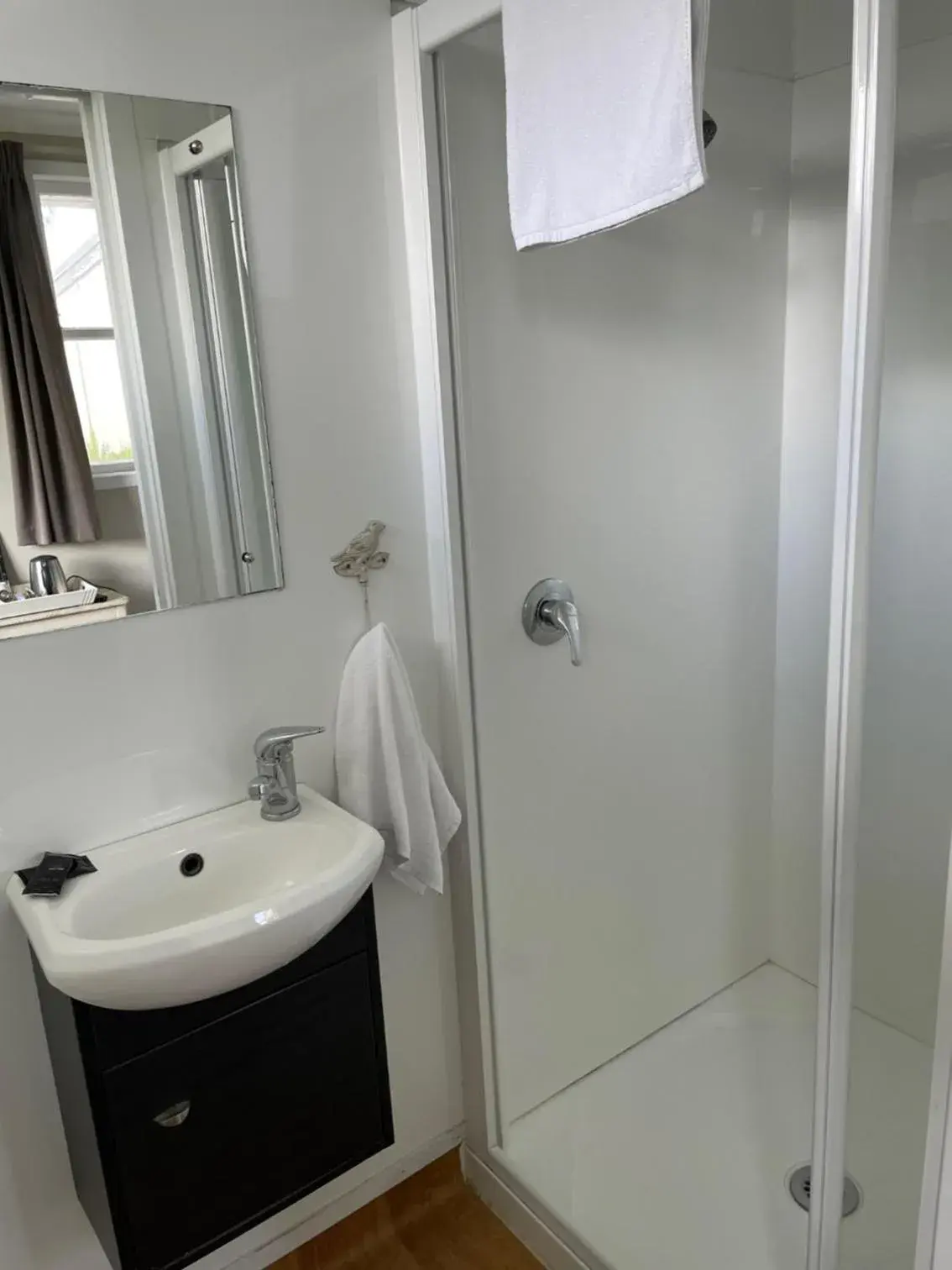 Twin Room in FatOwl Motel, Bar & Eatery Twin Room in FatOwl Motel, Bar & Eatery