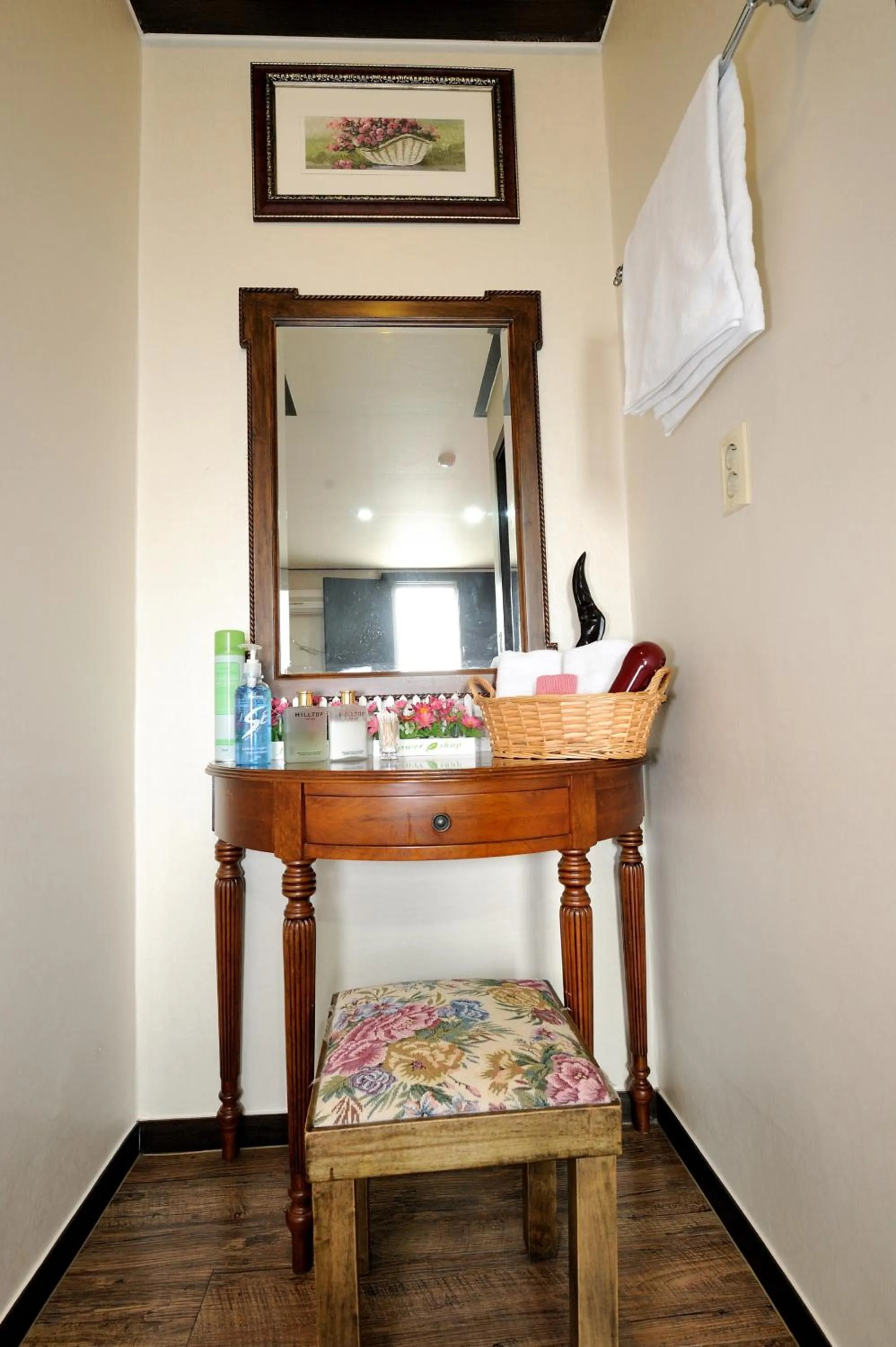 GuangJu Hotel Banana