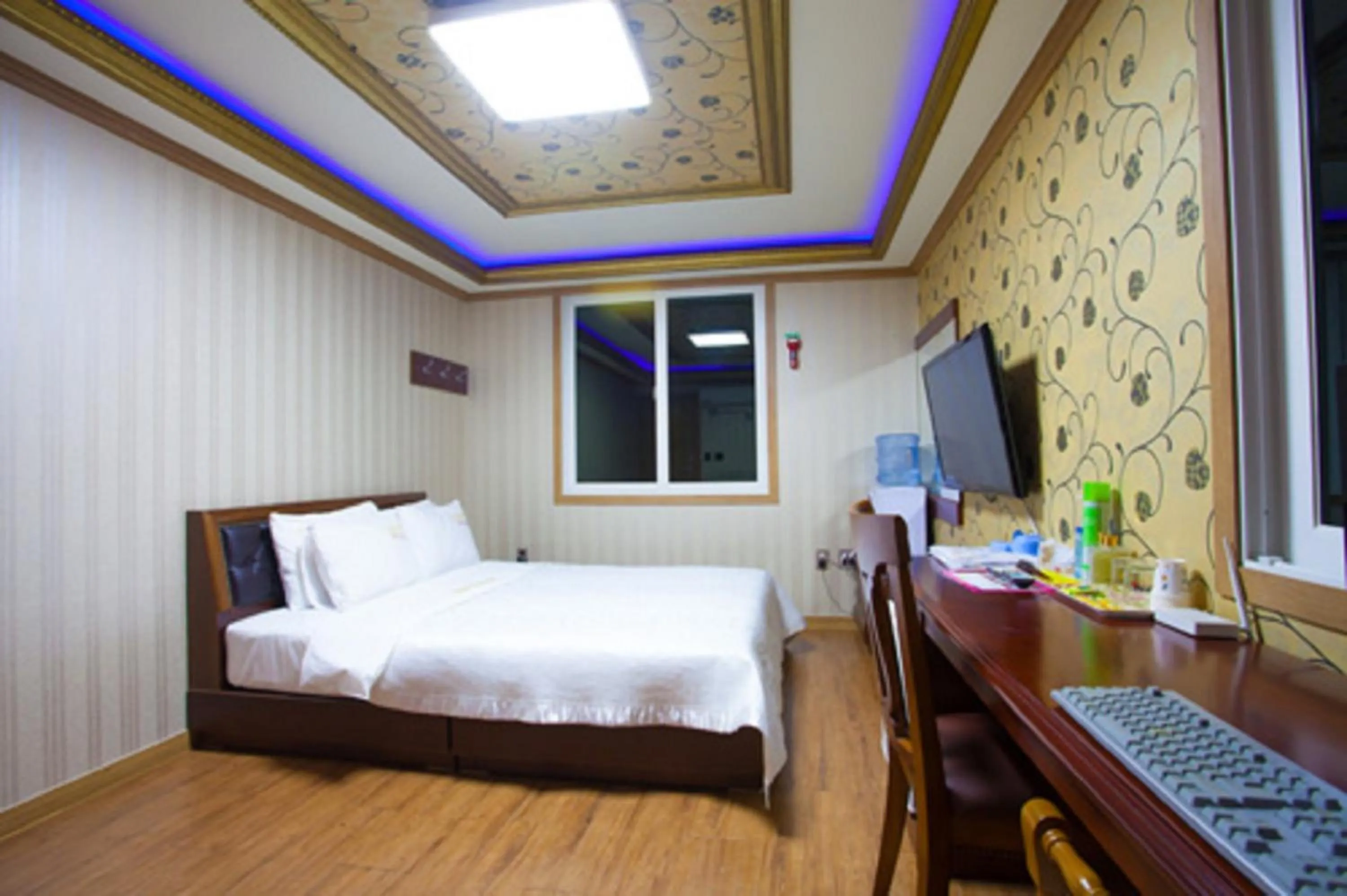 GuangJu Hotel Banana