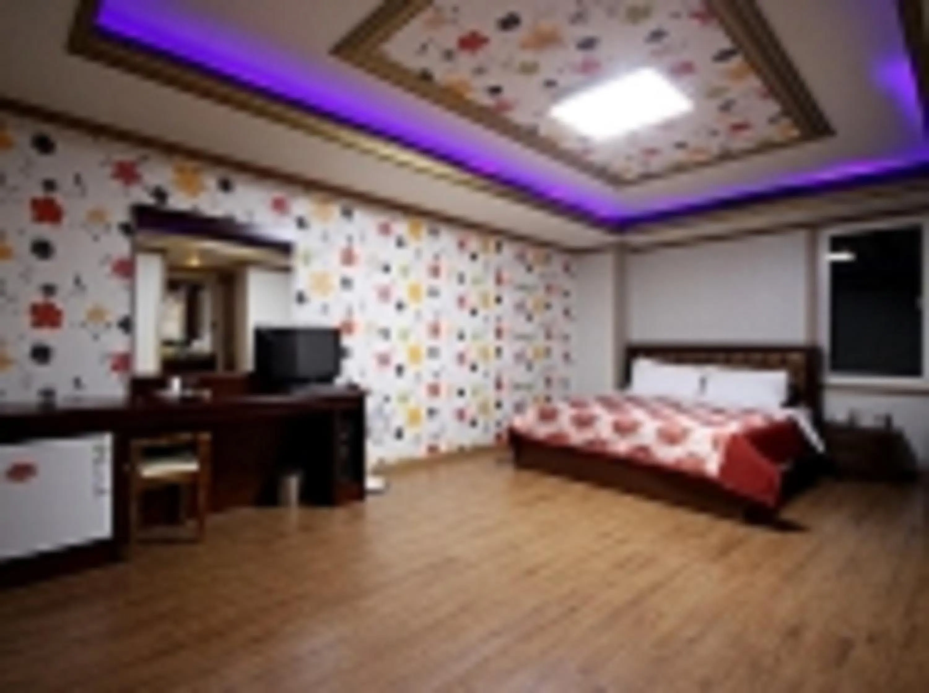 TV/Entertainment Center in GuangJu Hotel Banana