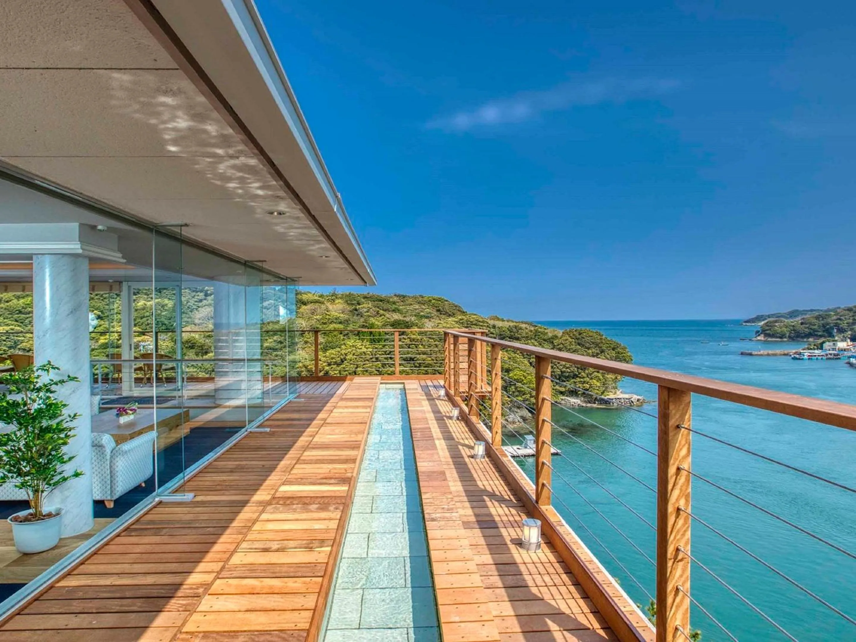 Hot Spring Bath in Ooedo Onsen Monogatari Premium Toba Saichoraku