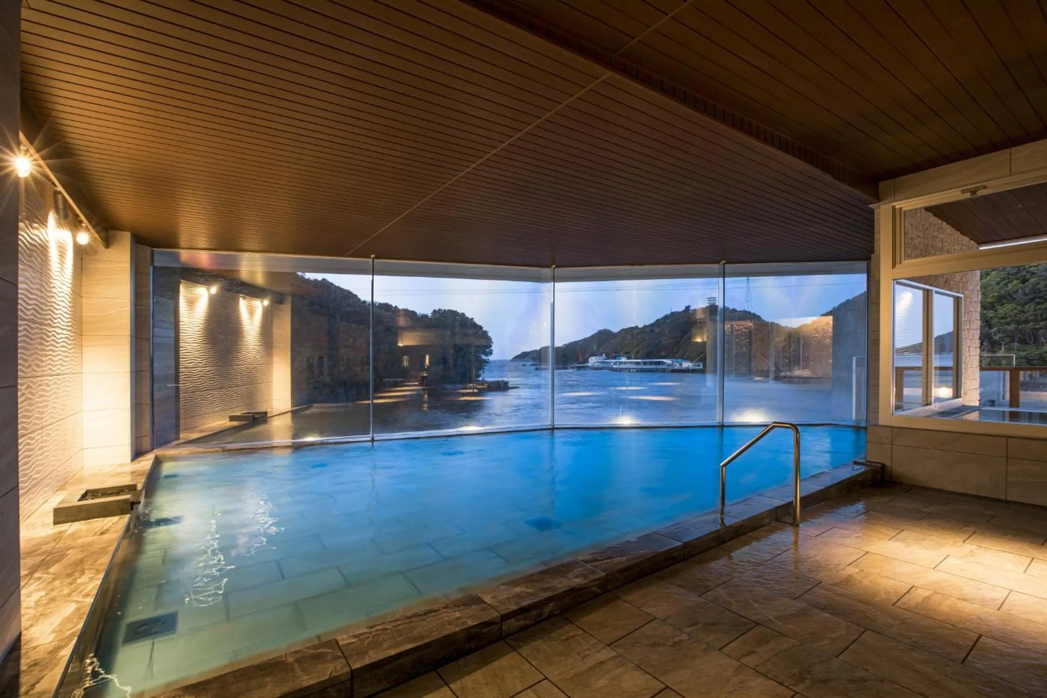 Hot Spring Bath in Ooedo Onsen Monogatari Premium Toba Saichoraku