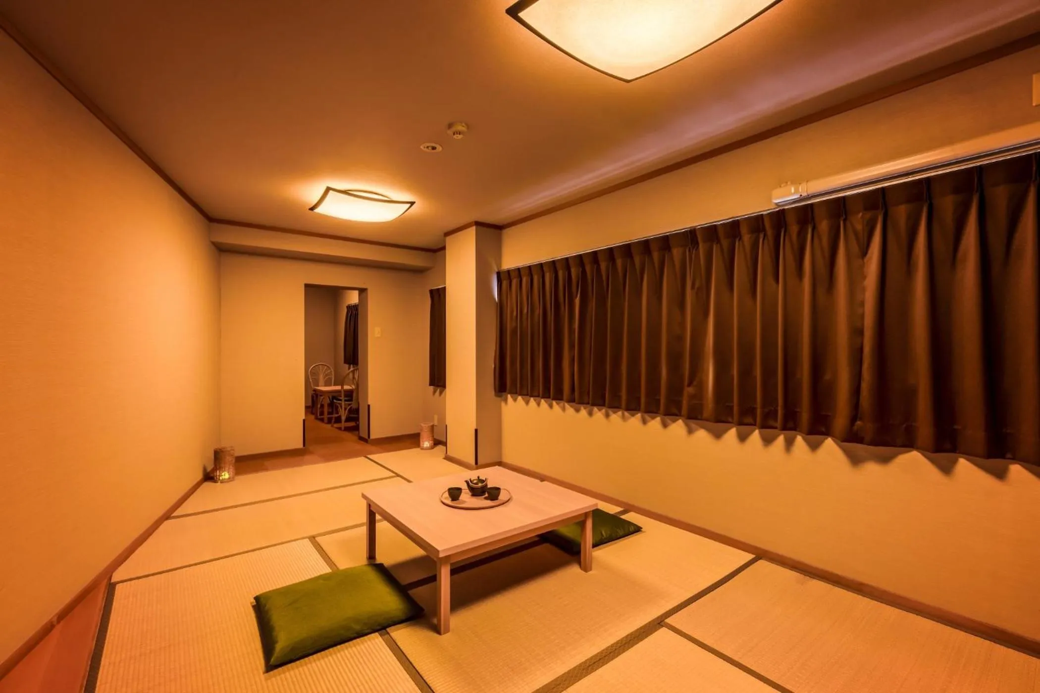 Photo of the whole room in Ooedo Onsen Monogatari Premium Toba Saichoraku