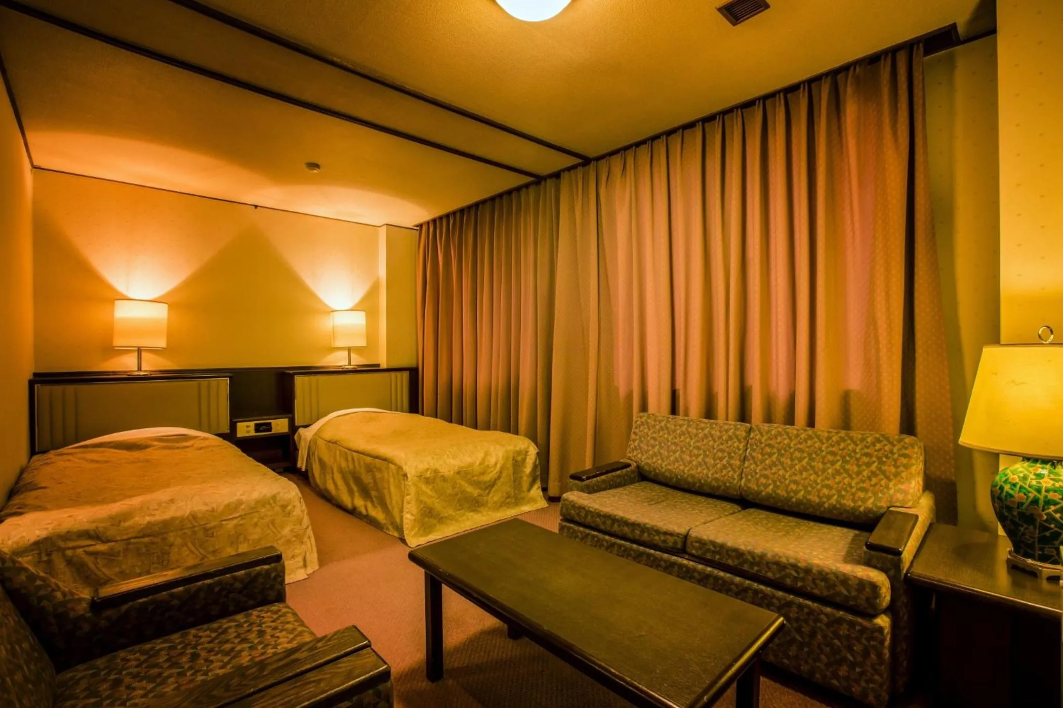 Photo of the whole room, Bed in Ooedo Onsen Monogatari Gero Bekkan