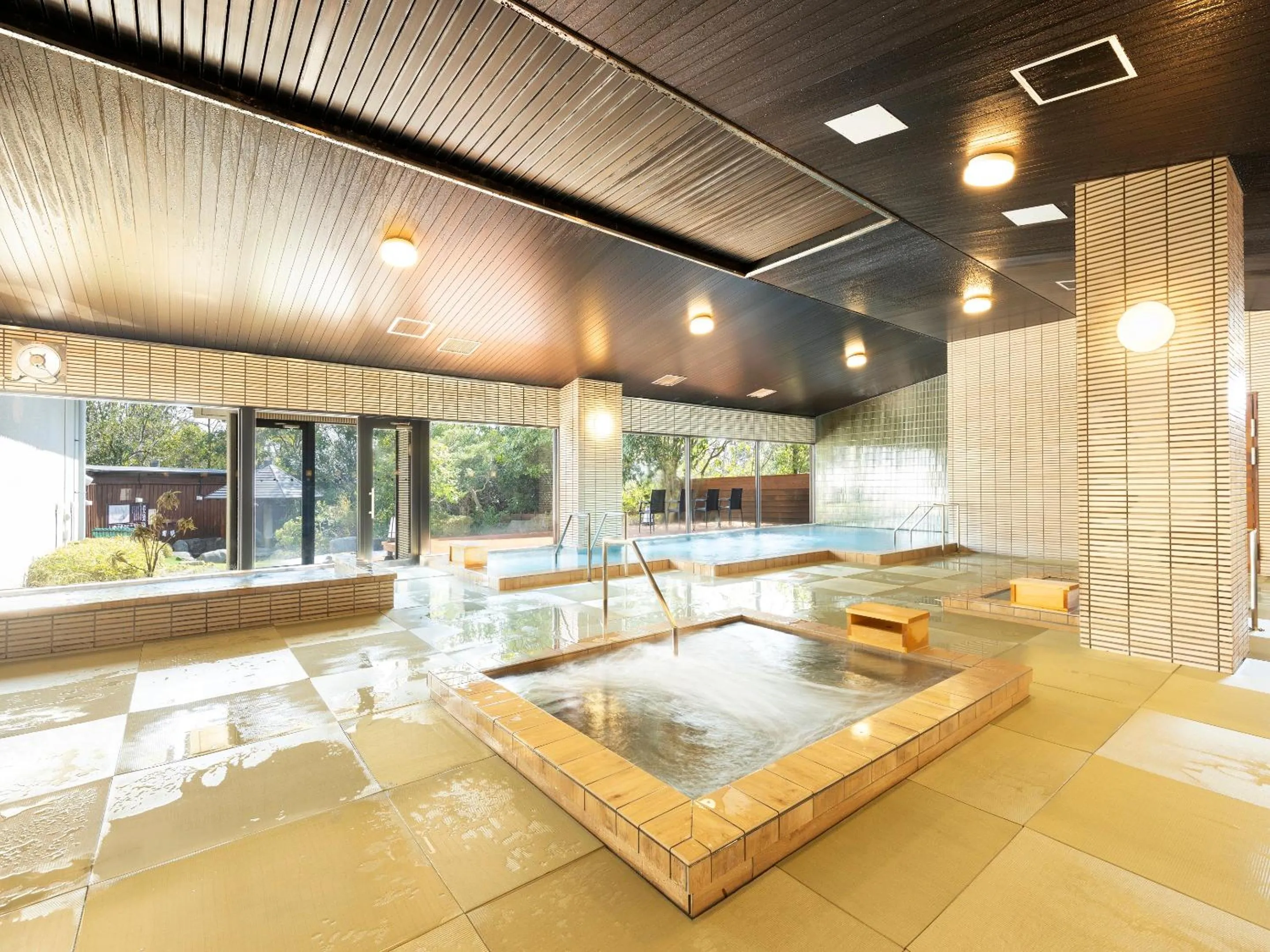 Public Bath in Ooedo Onsen Monogatari Premium Seiunkaku