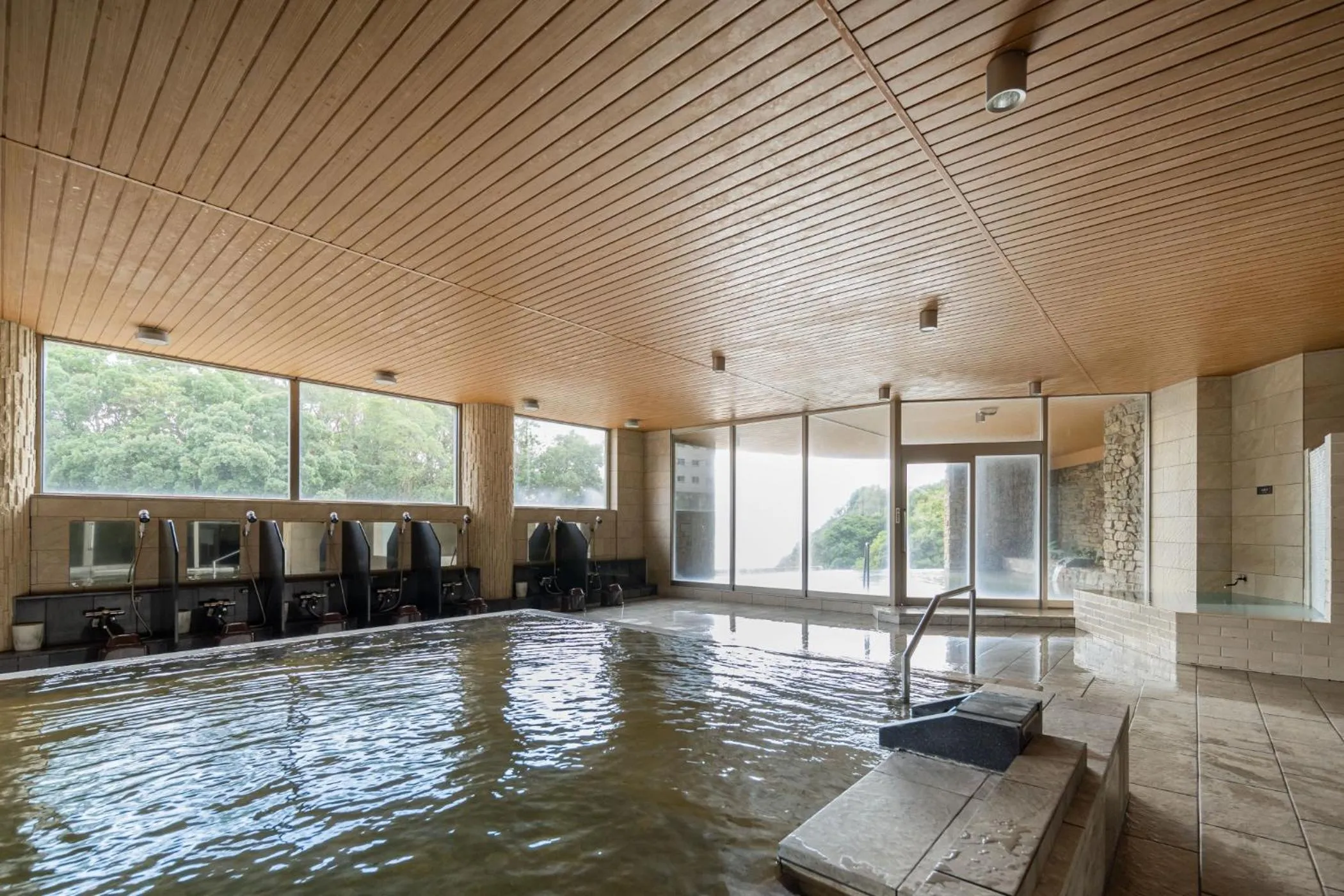 Hot Spring Bath in TAOYA Shirahama Senjyo