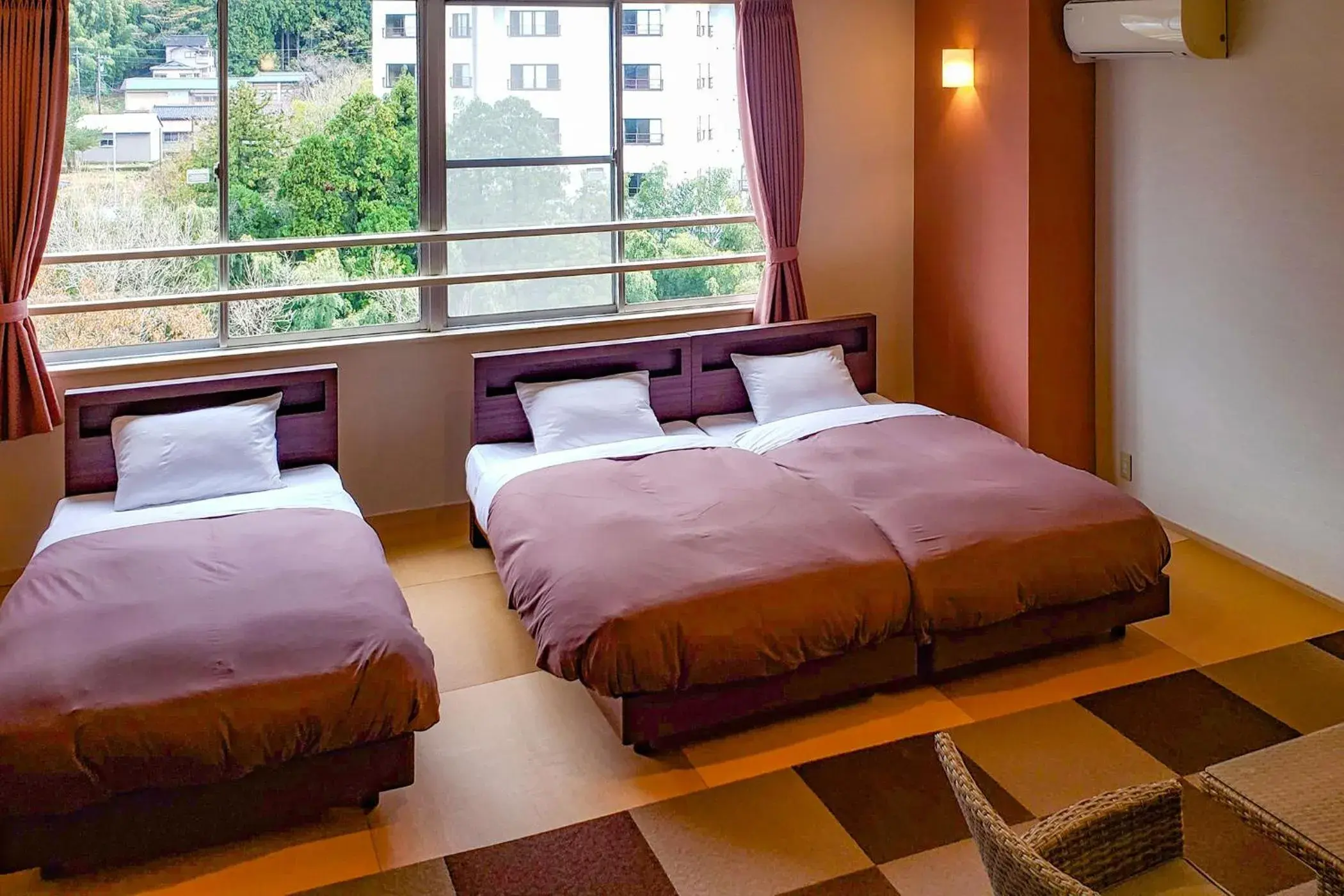 Standard Triple Room in Ooedo Onsen Monogatari Yamanaka Saichoraku Standard Triple Room in Ooedo Onsen Monogatari Yamanaka Saichoraku