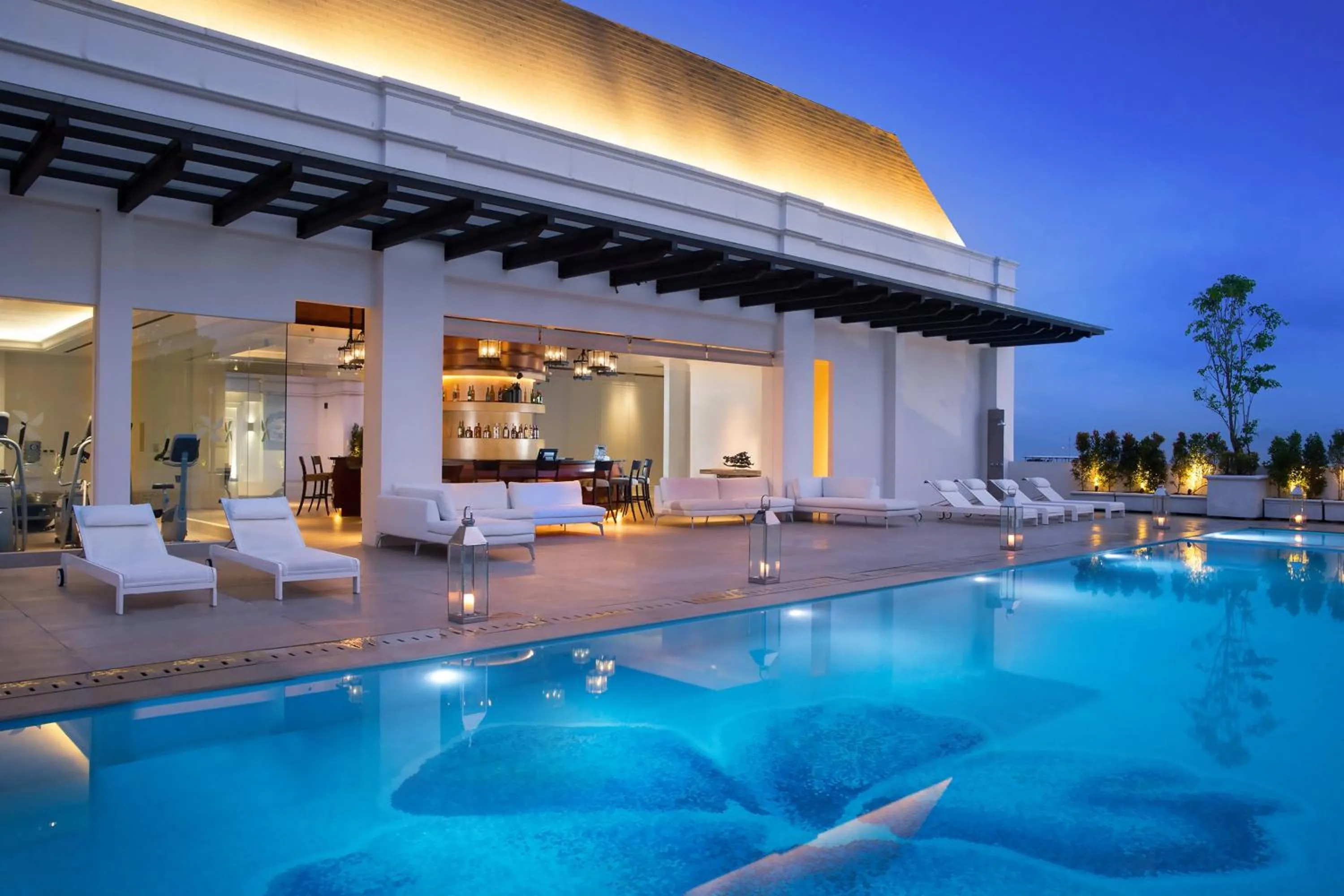 Swimming pool in Four Points by Sheraton Bandung