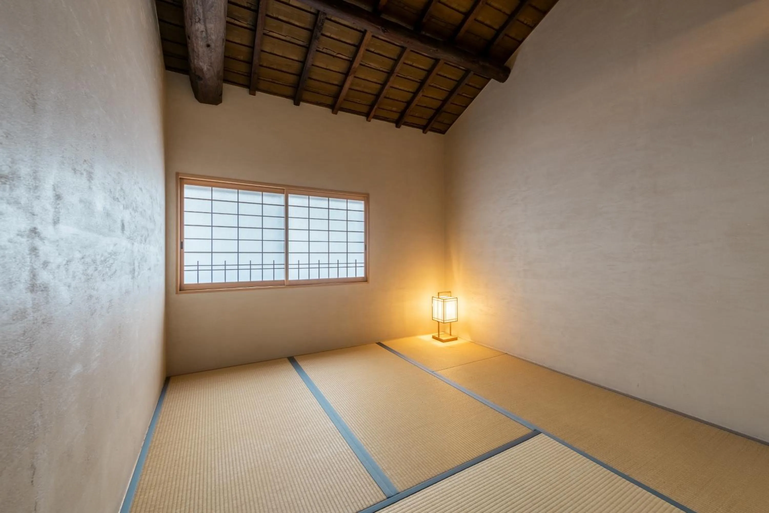 Photo of the whole room in Choya Chawanzaka Machiya House