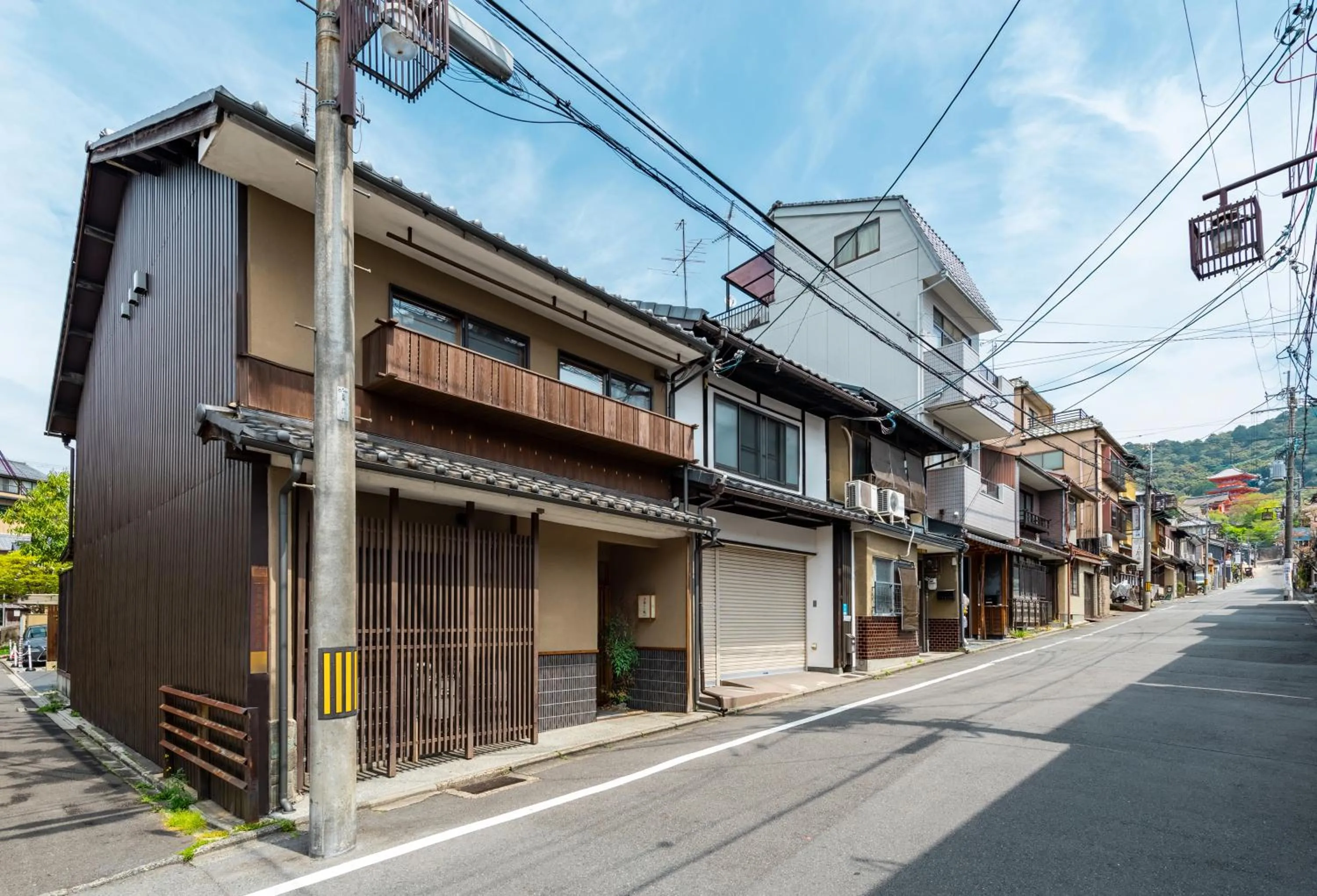 Property building in Choya Chawanzaka Machiya House