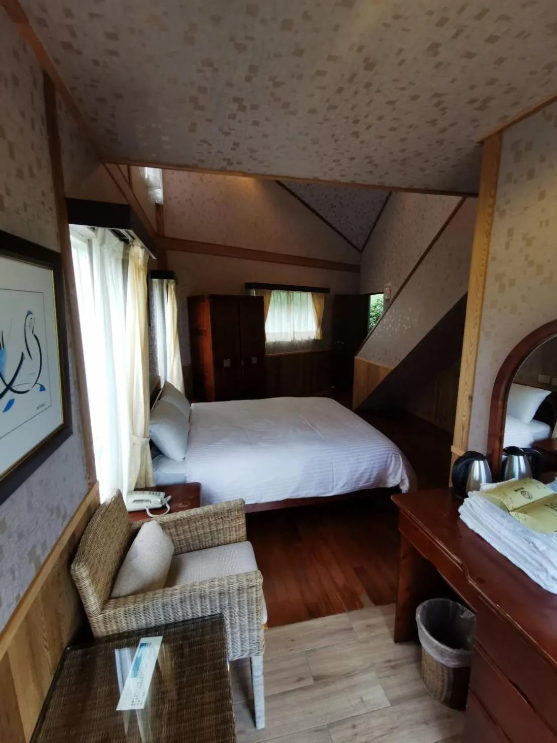 Photo of the whole room, Bed in Dreamtown