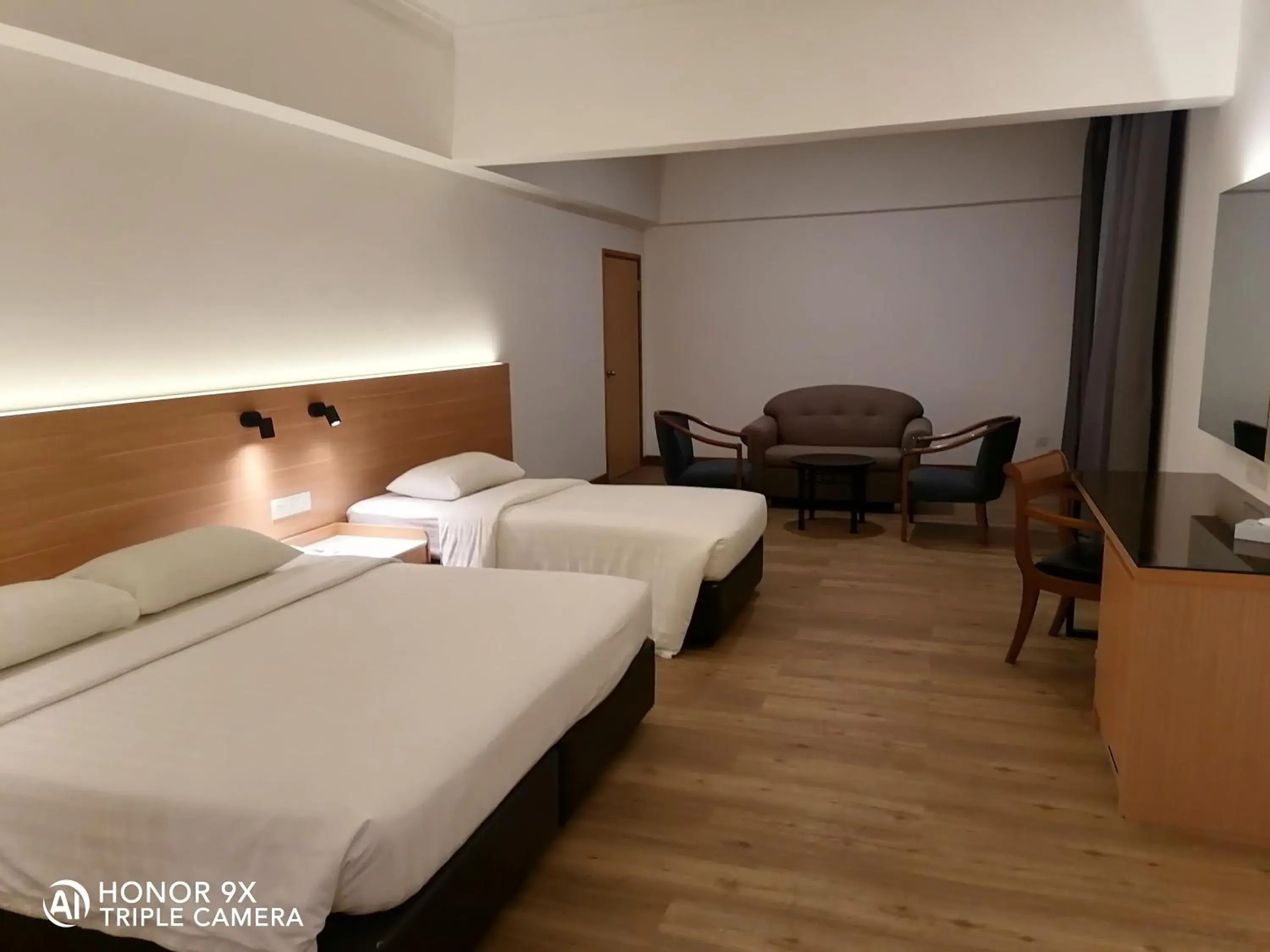 Bed in Crystal Crown Hotel Harbour View, Port Klang Bed in Crystal Crown Hotel Harbour View, Port Klang