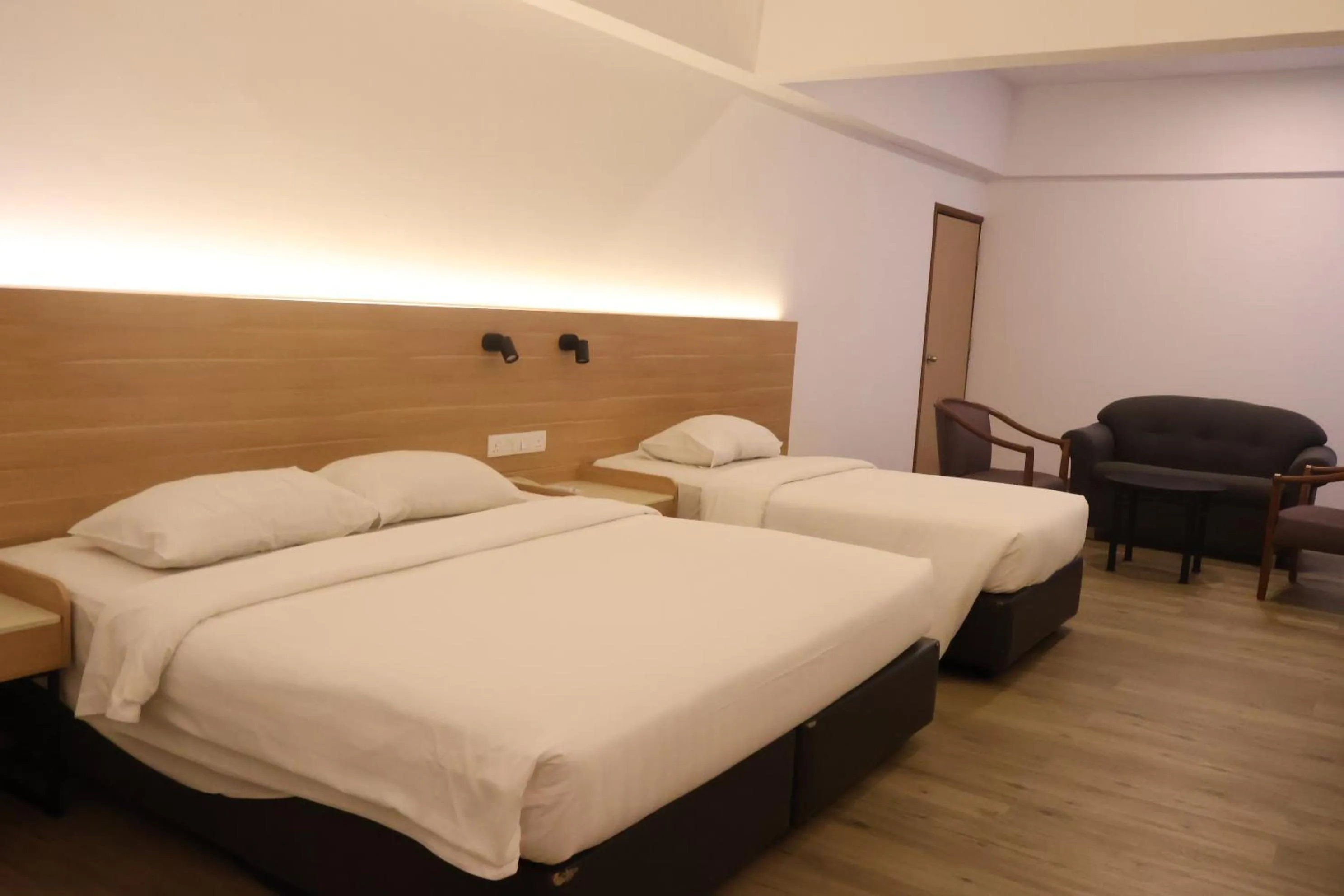 Bed in Crystal Crown Hotel Harbour View, Port Klang