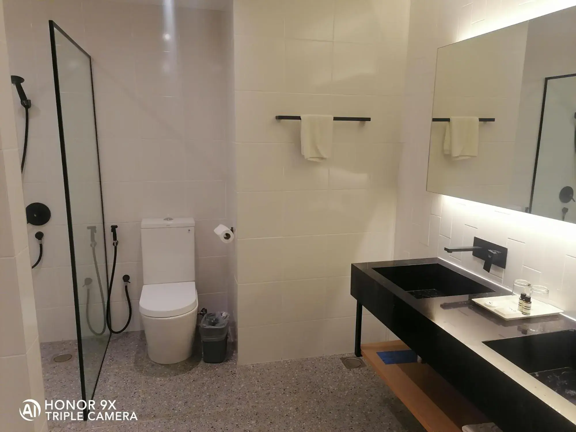 Bathroom in Crystal Crown Hotel Harbour View, Port Klang
