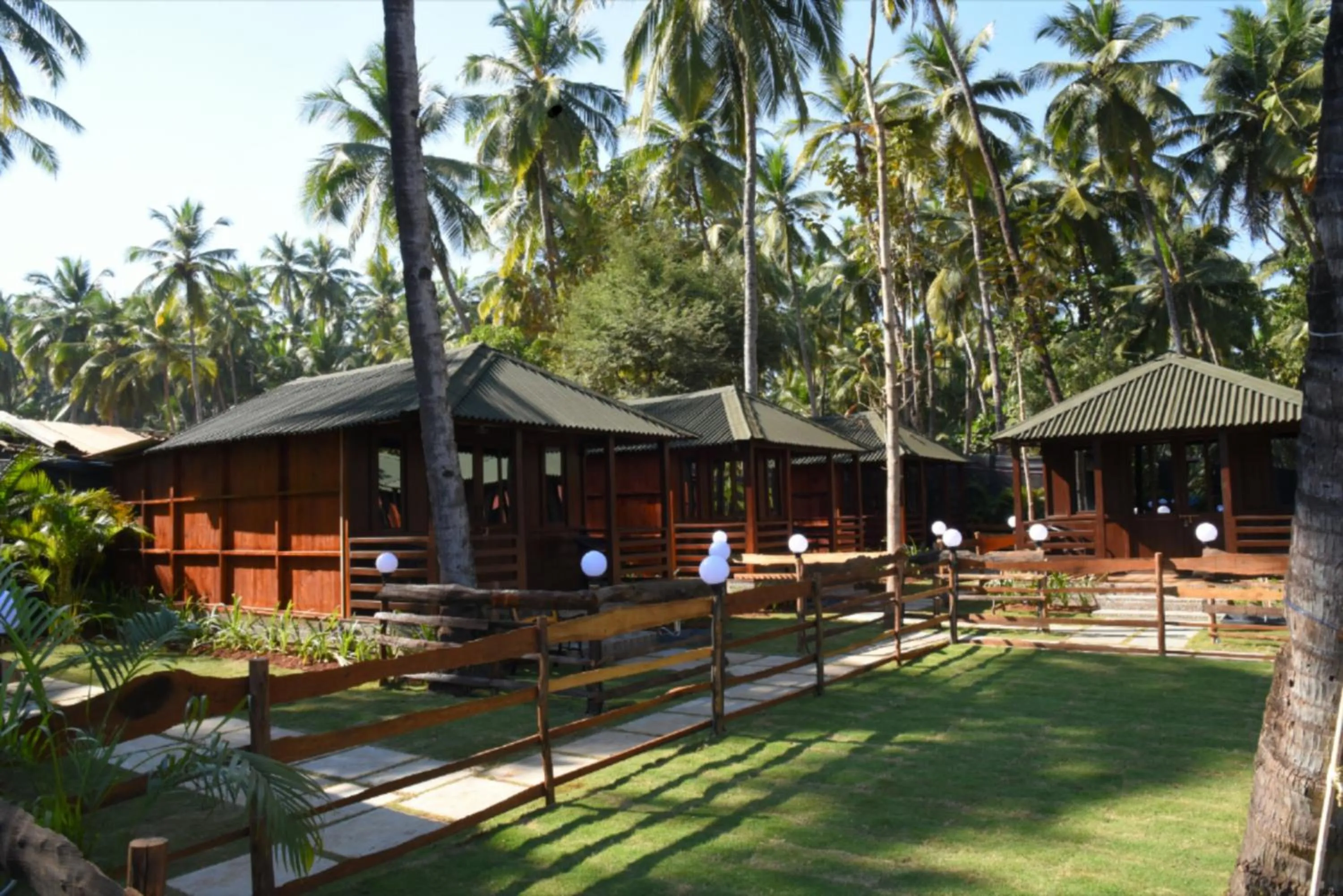 Property building in Club Palolem Resort