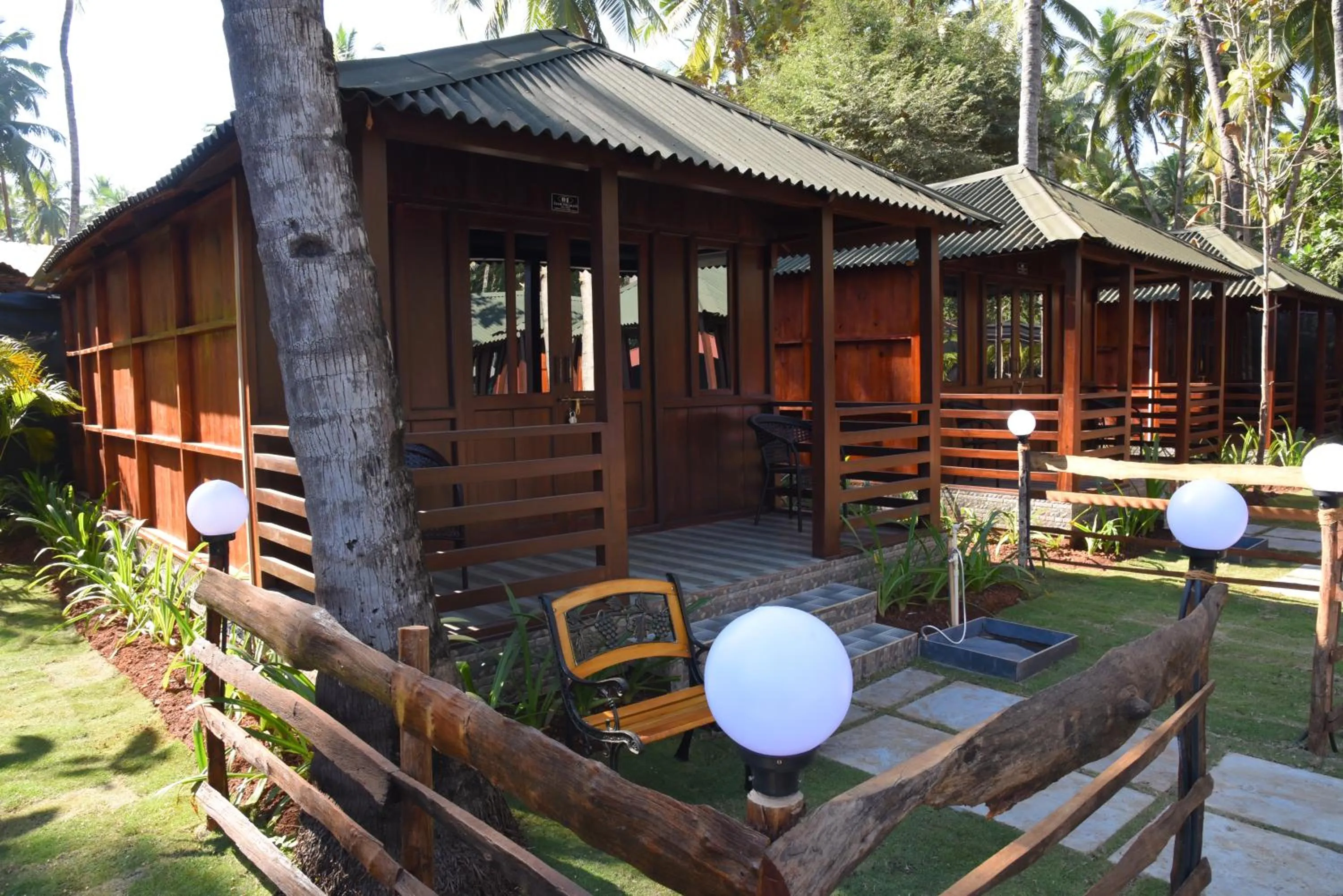 Garden view in Club Palolem Resort