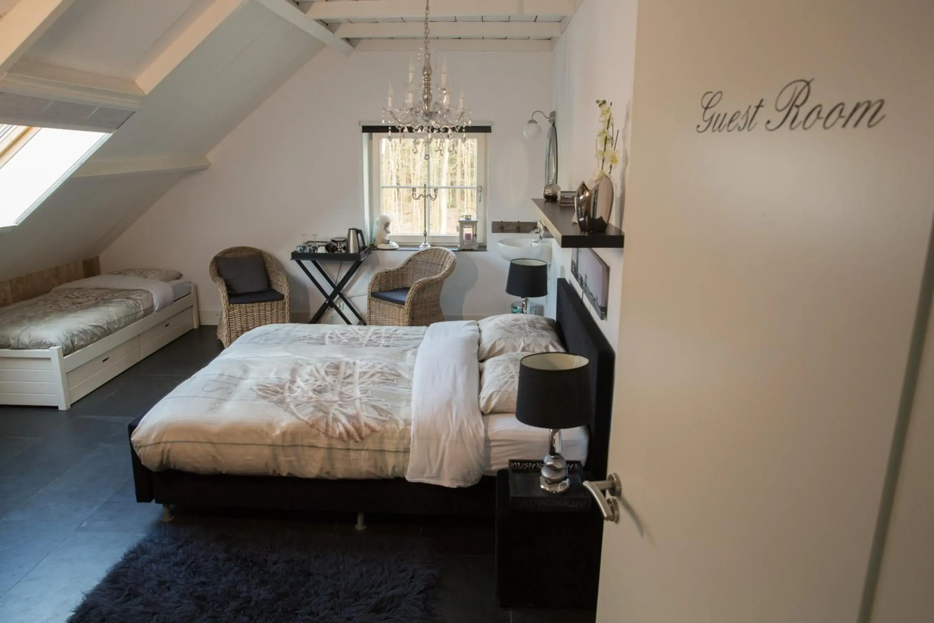 Family Room in B&B Van Hunebed Naar Jullie Bed Family Room in B&B Van Hunebed Naar Jullie Bed