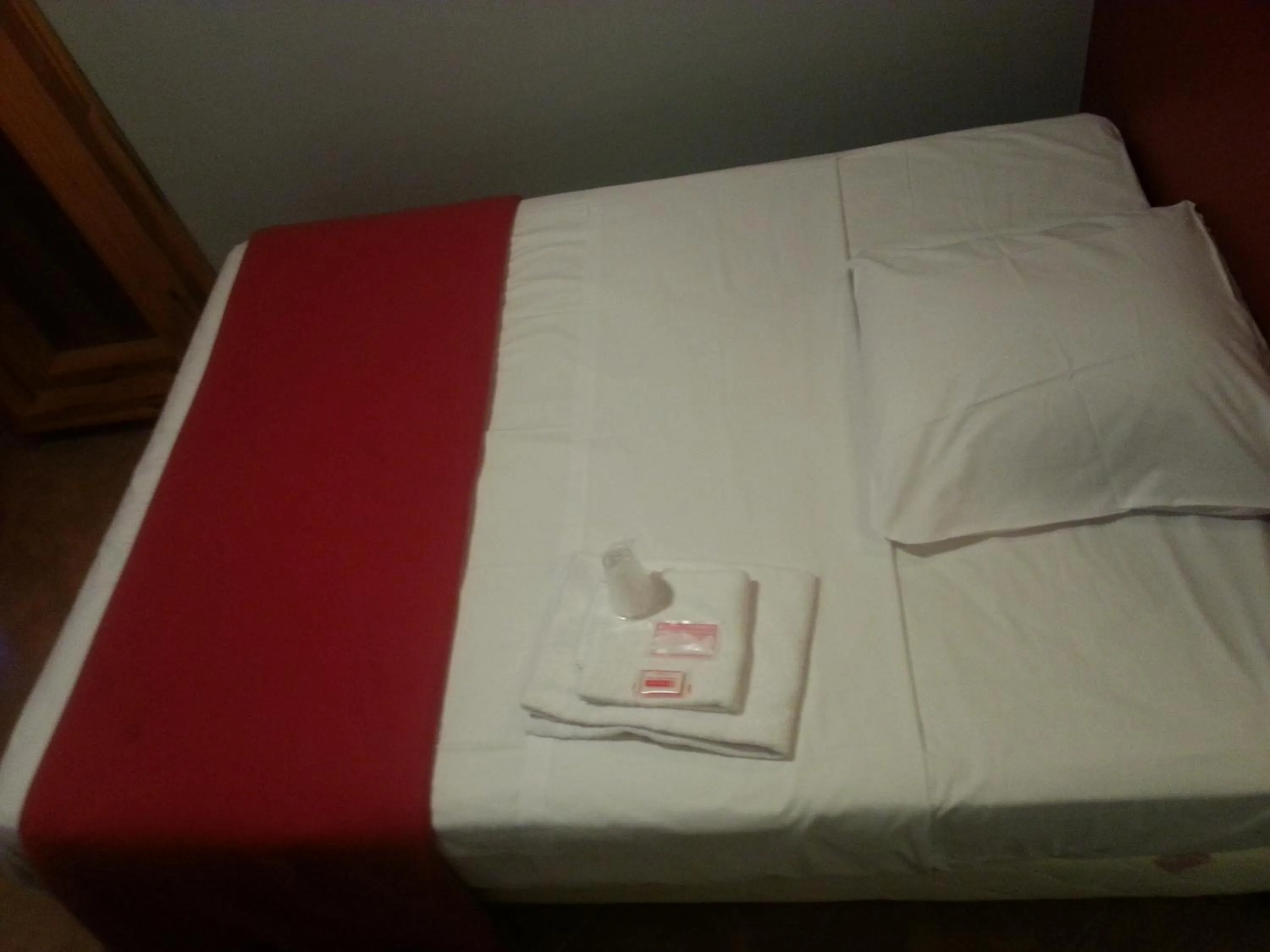 Photo of the whole room in Hipotel Paris Bastille Saint Antoine