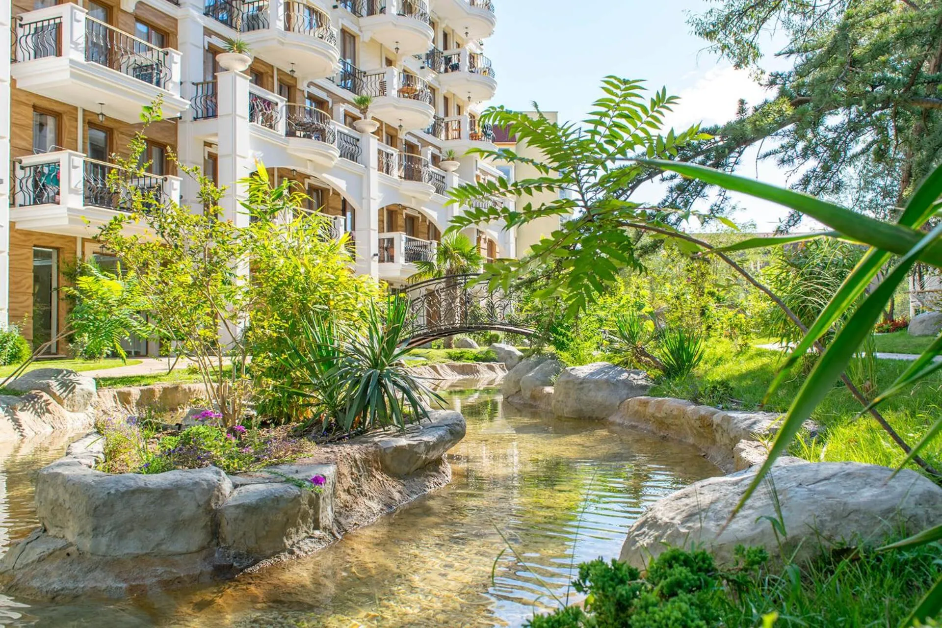 Harmony Suites - Dream Island