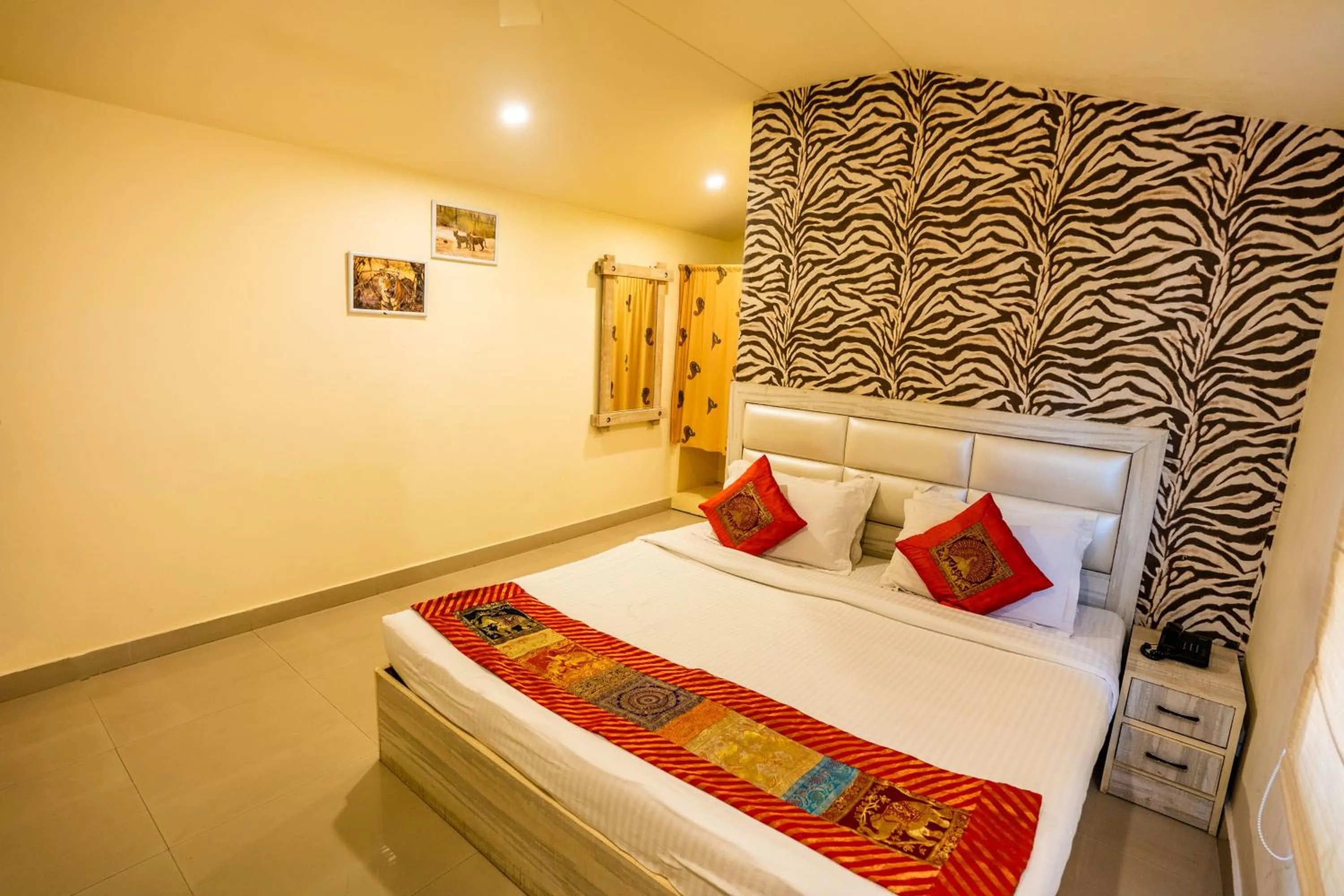 Bedroom, Bed in Shani Vilas Ranthambore