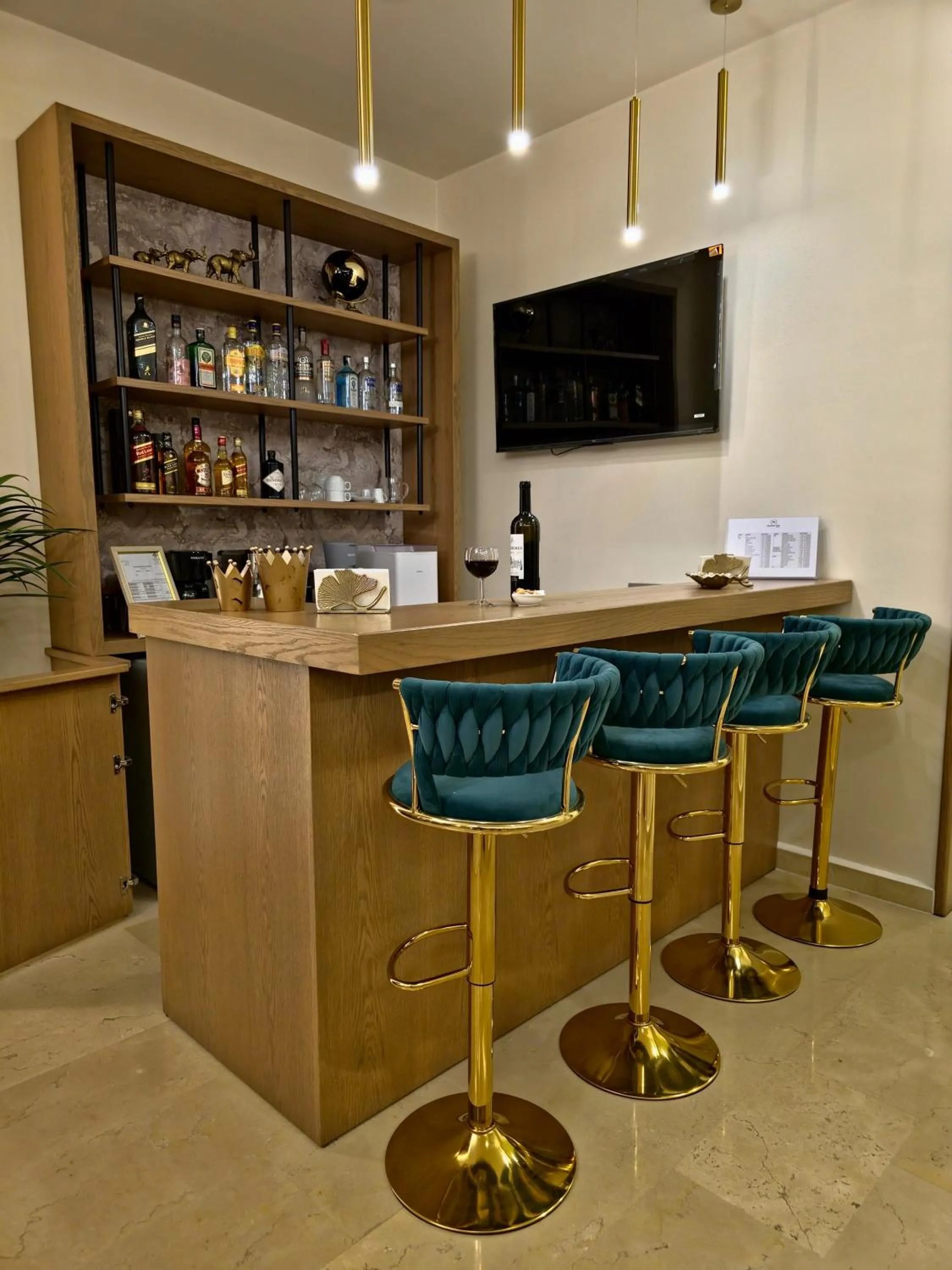 Coffee/tea facilities in Byblostar Hotel