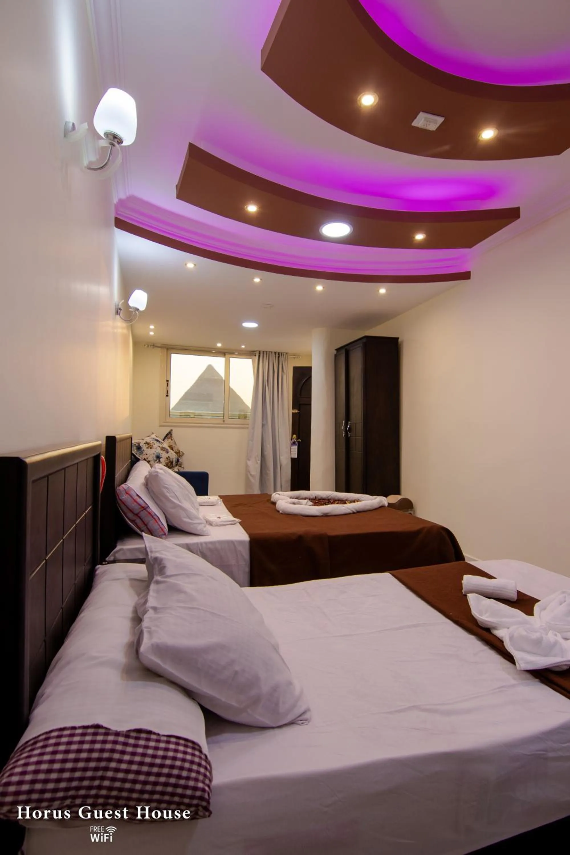 Bed in Horus Guest House Pyramids View