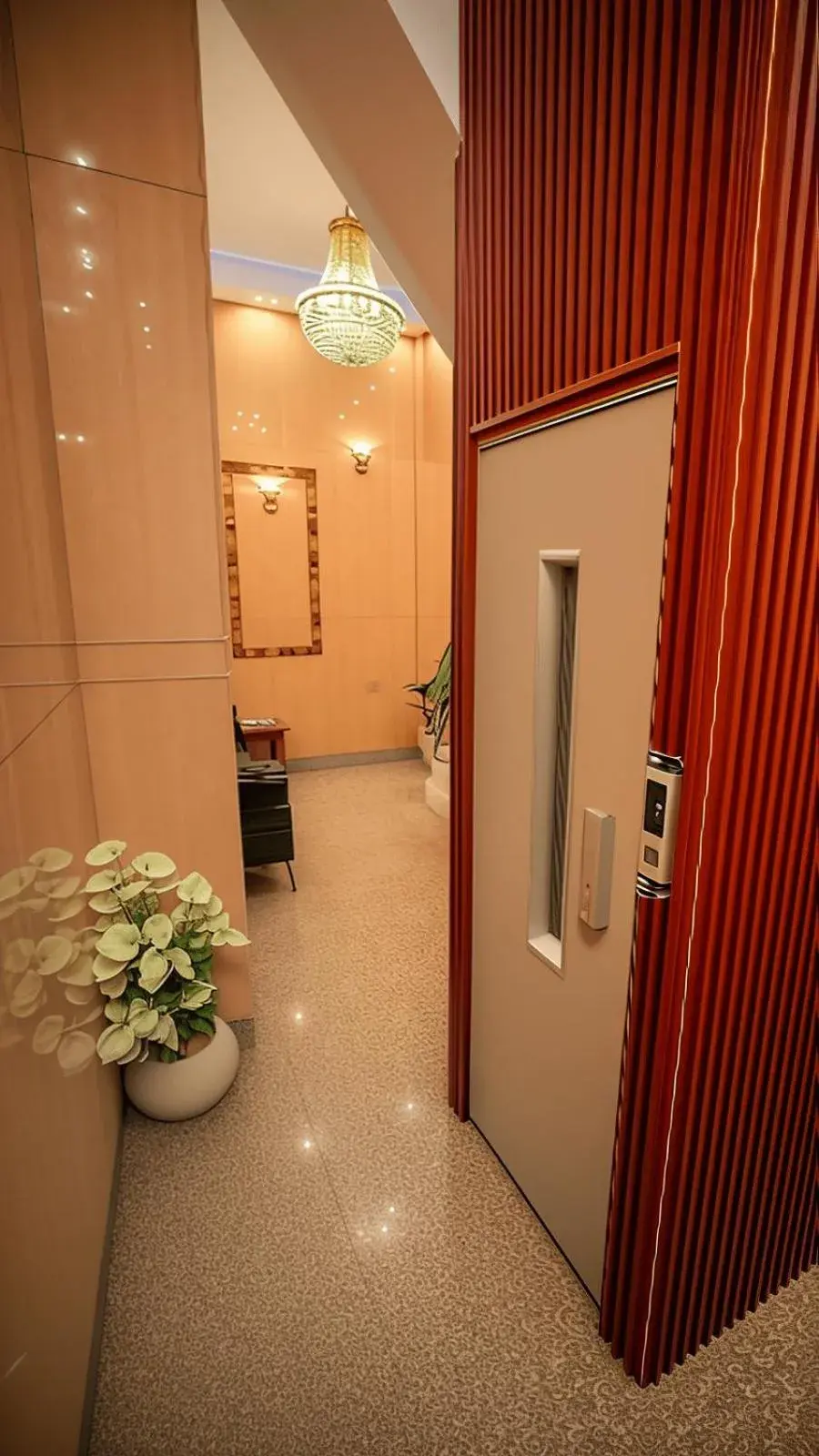 Deluxe Double or Twin Room with Interior View in Horus Guest House Pyramids View Deluxe Double or Twin Room with Interior View in Horus Guest House Pyramids View