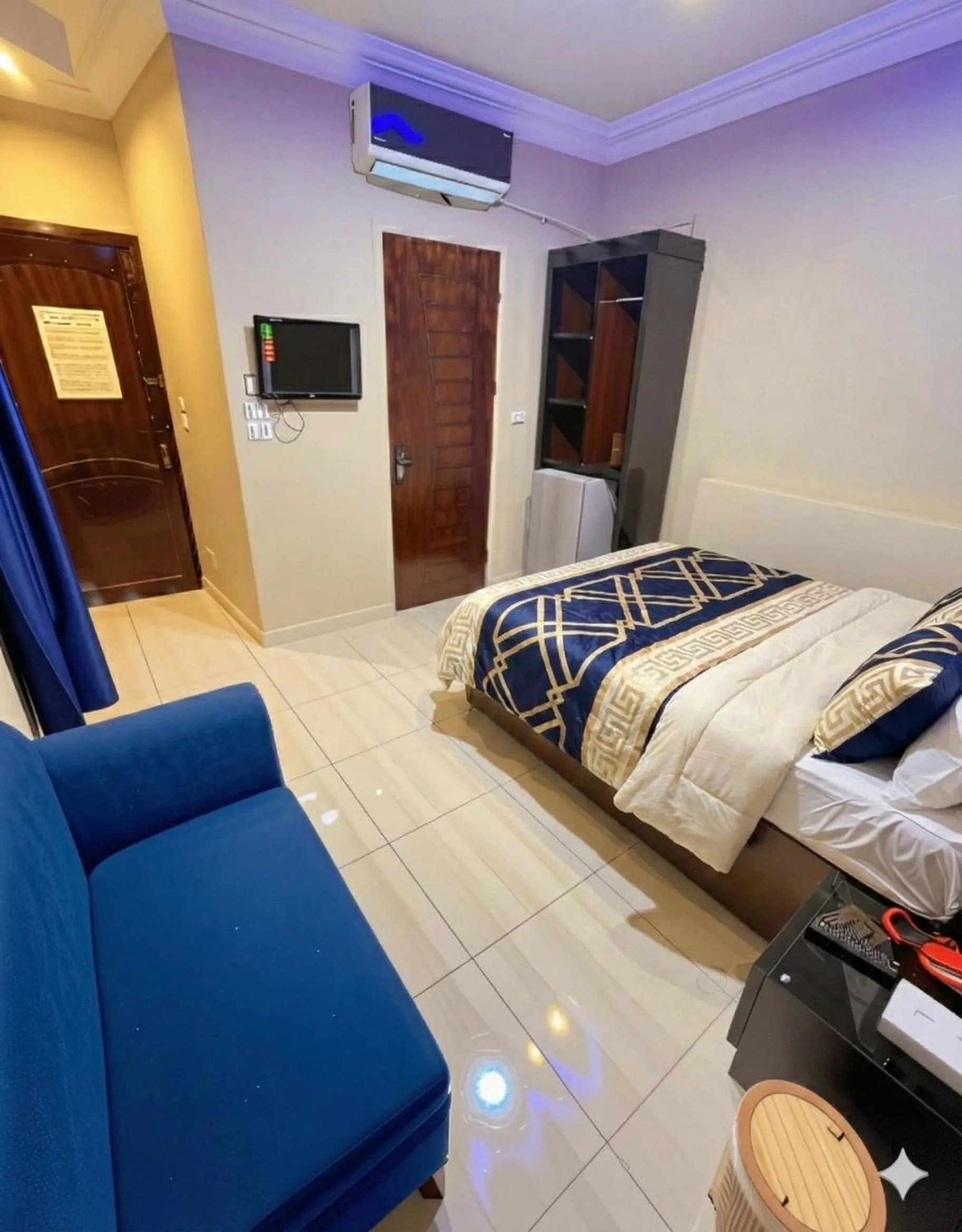 Bed in Horus Guest House Pyramids View