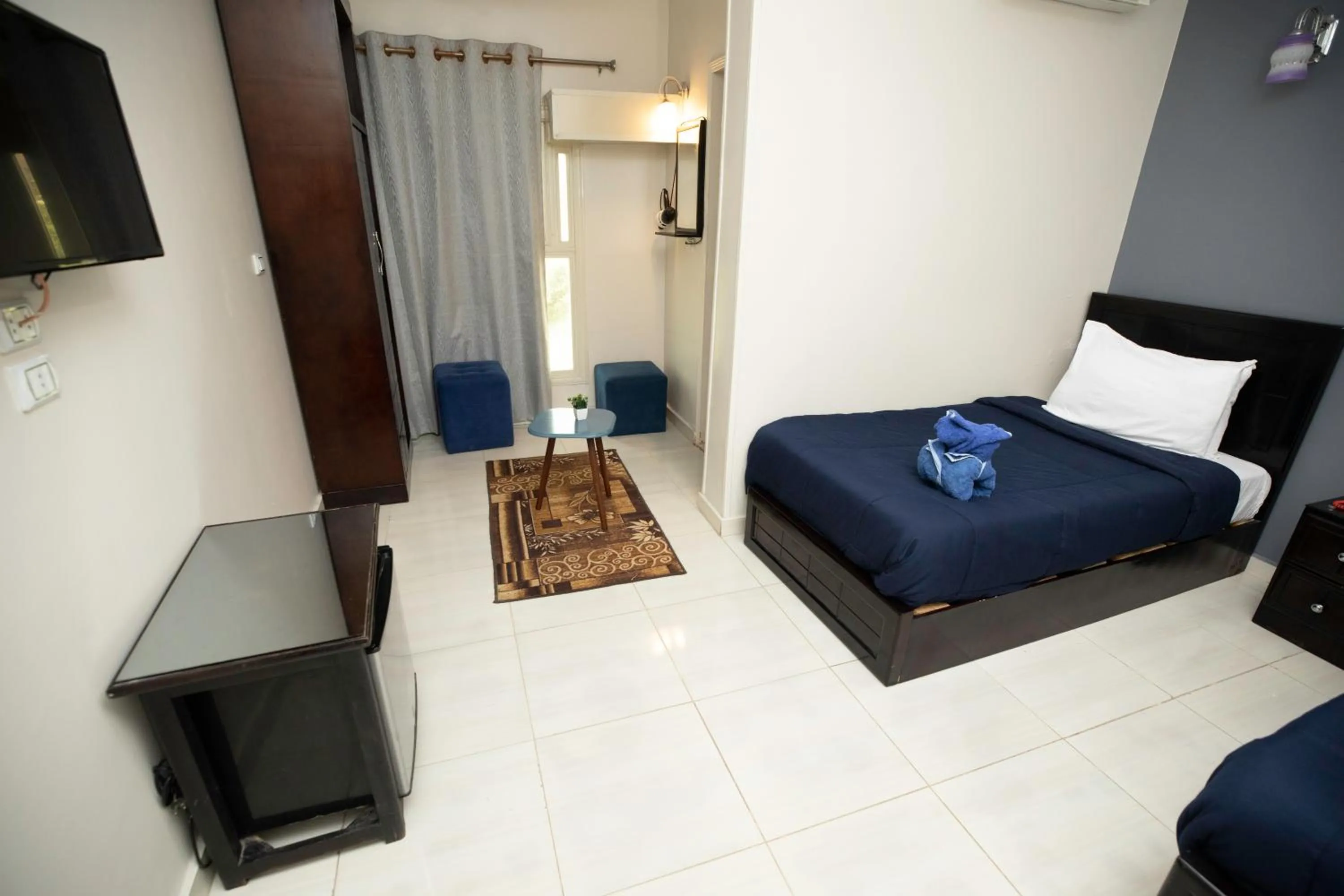 Bed in Horus Guest House Pyramids View