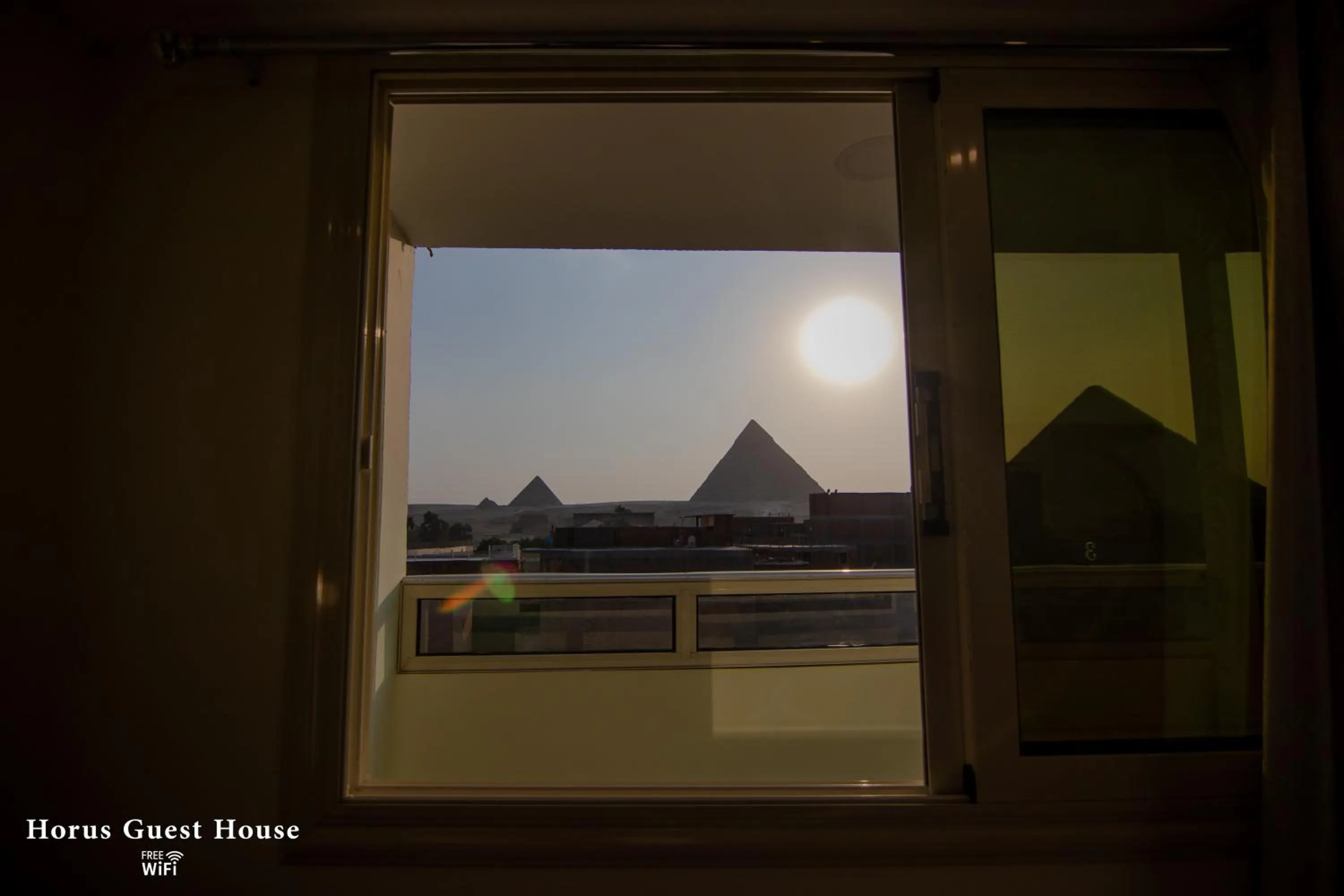 Mountain view in Horus Guest House Pyramids View