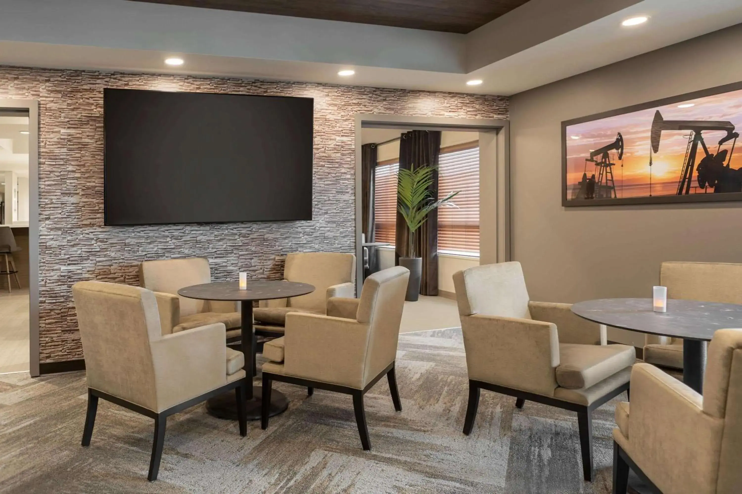 Restaurant/places to eat in Microtel Inn & Suites by Wyndham Bonnyville Restaurant/places to eat in Microtel Inn & Suites by Wyndham Bonnyville