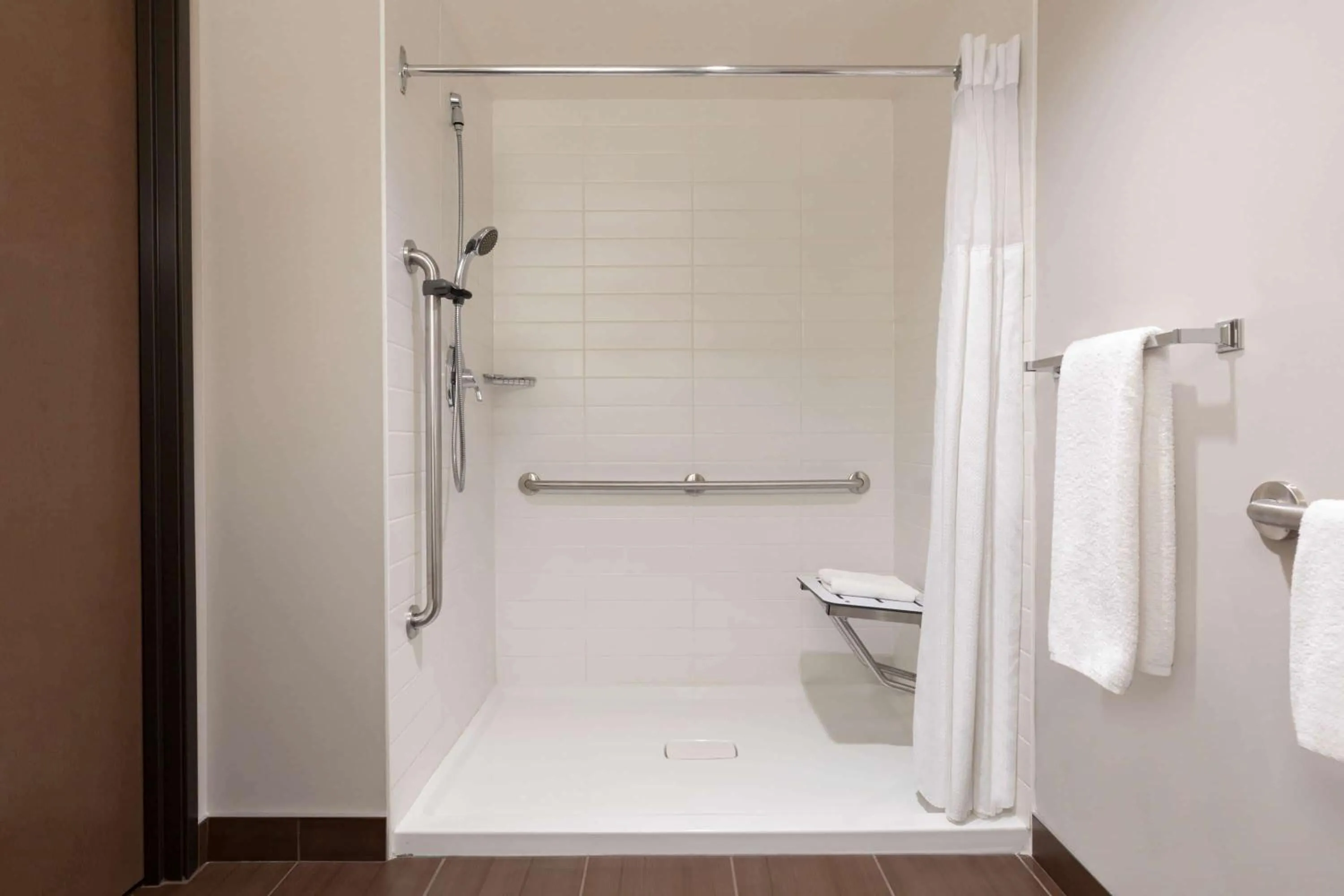 Bathroom in Microtel Inn & Suites by Wyndham Bonnyville