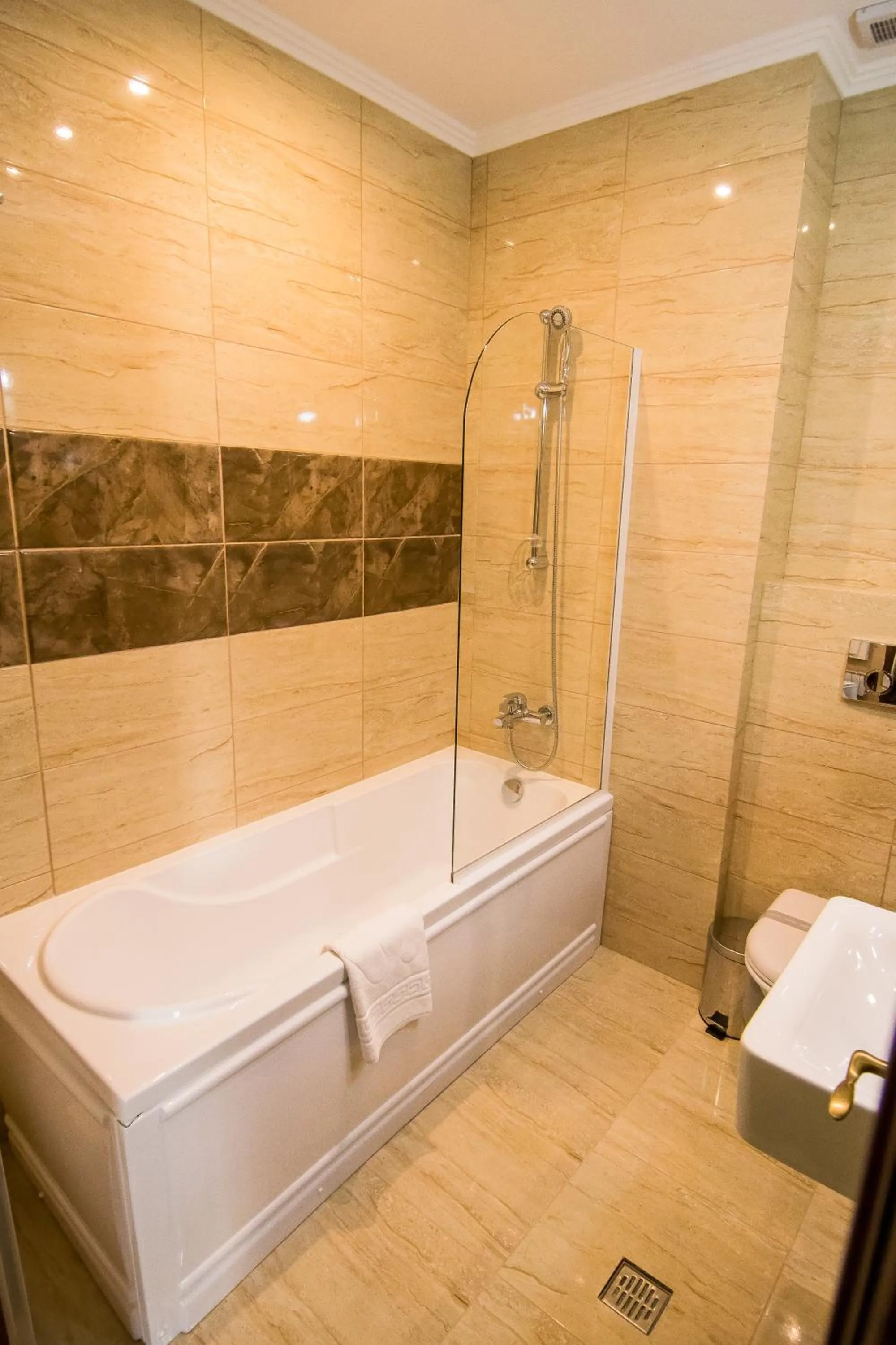 Bathroom in Hotel Balada