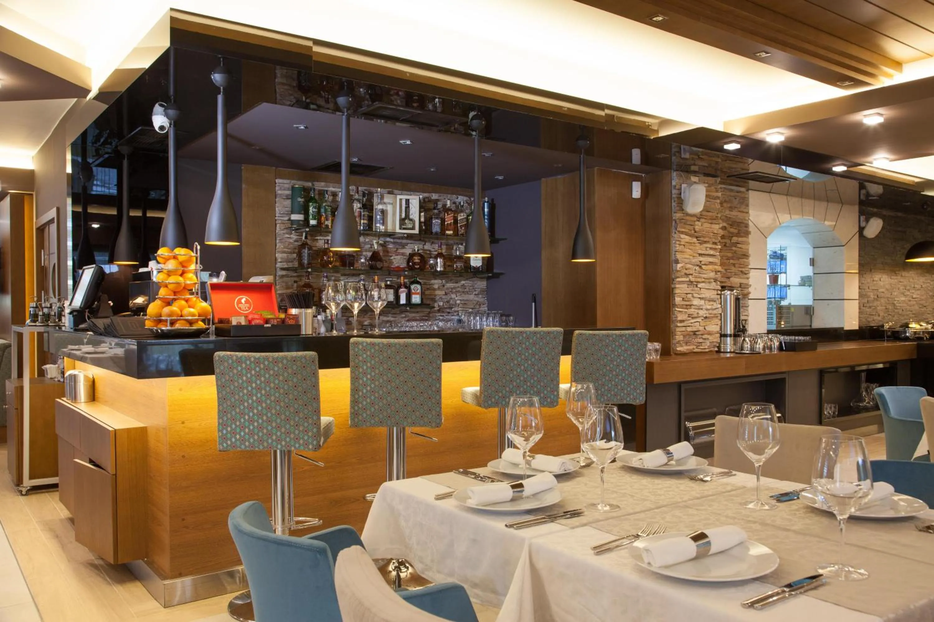 Restaurant/places to eat in Amira Boutique Hotel