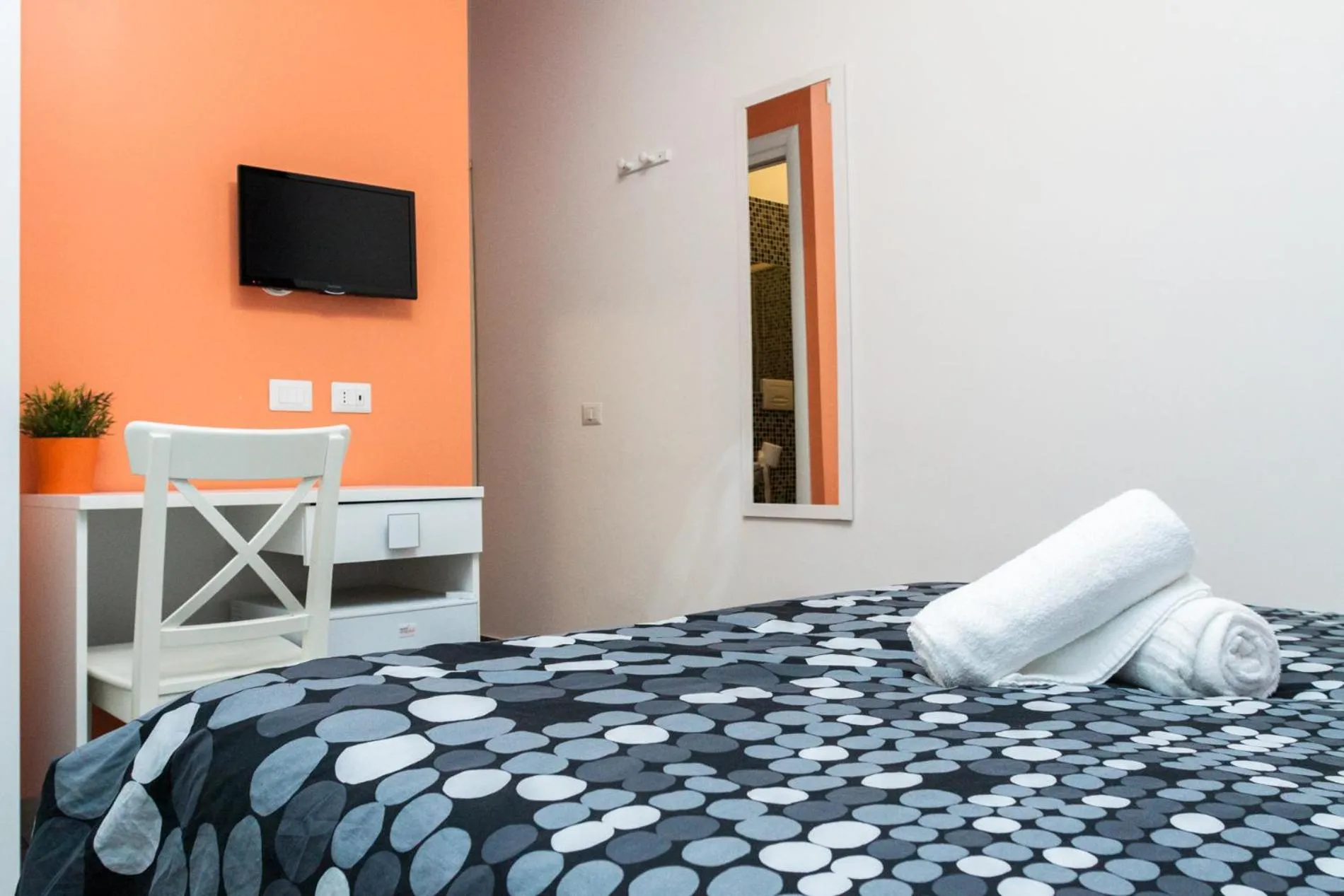 TV and multimedia, Bed in Re di Luna B&B