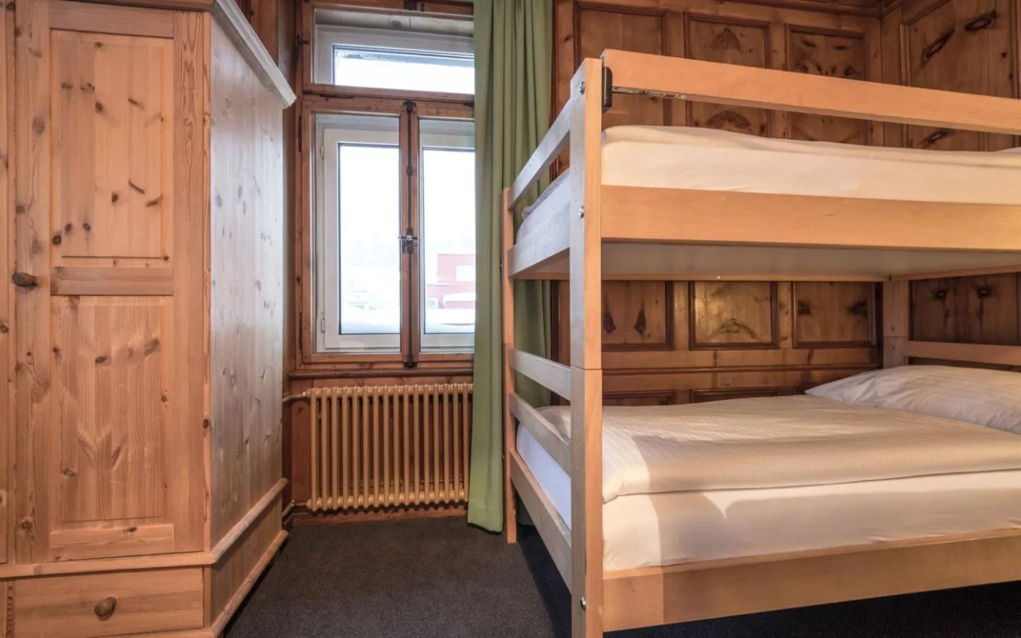 Bedroom, Bed in Hotel Montana by Mountain Hotels