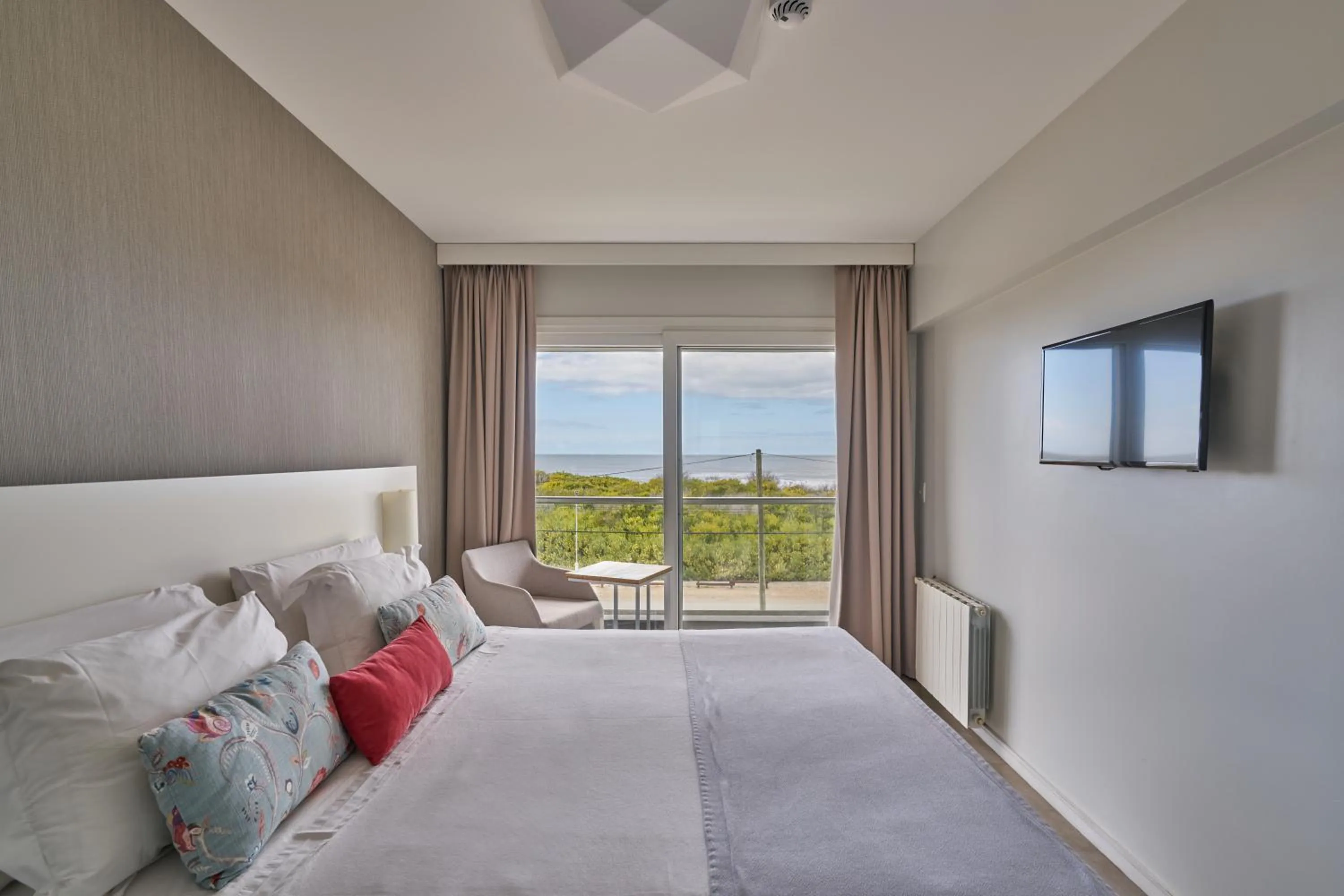 Bed in Almarena Apart & Hotel Boutique