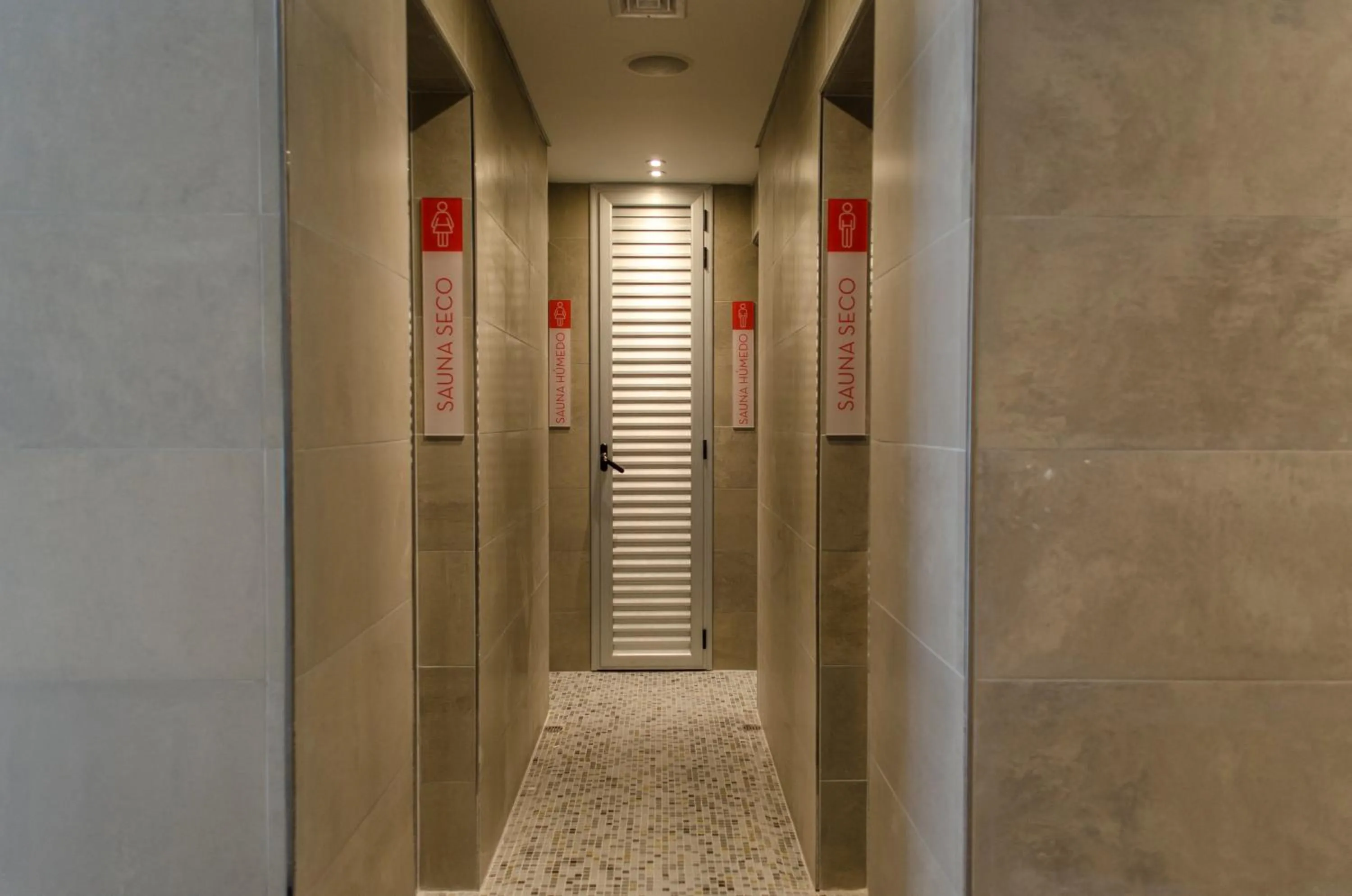 Hot Tub in Almarena Apart & Hotel Boutique