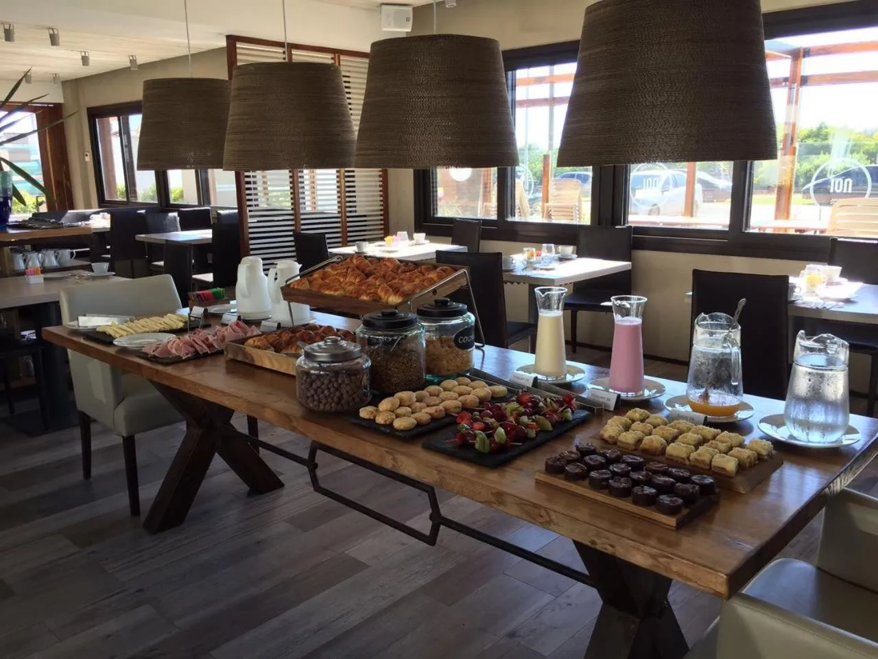 Breakfast in Almarena Apart & Hotel Boutique