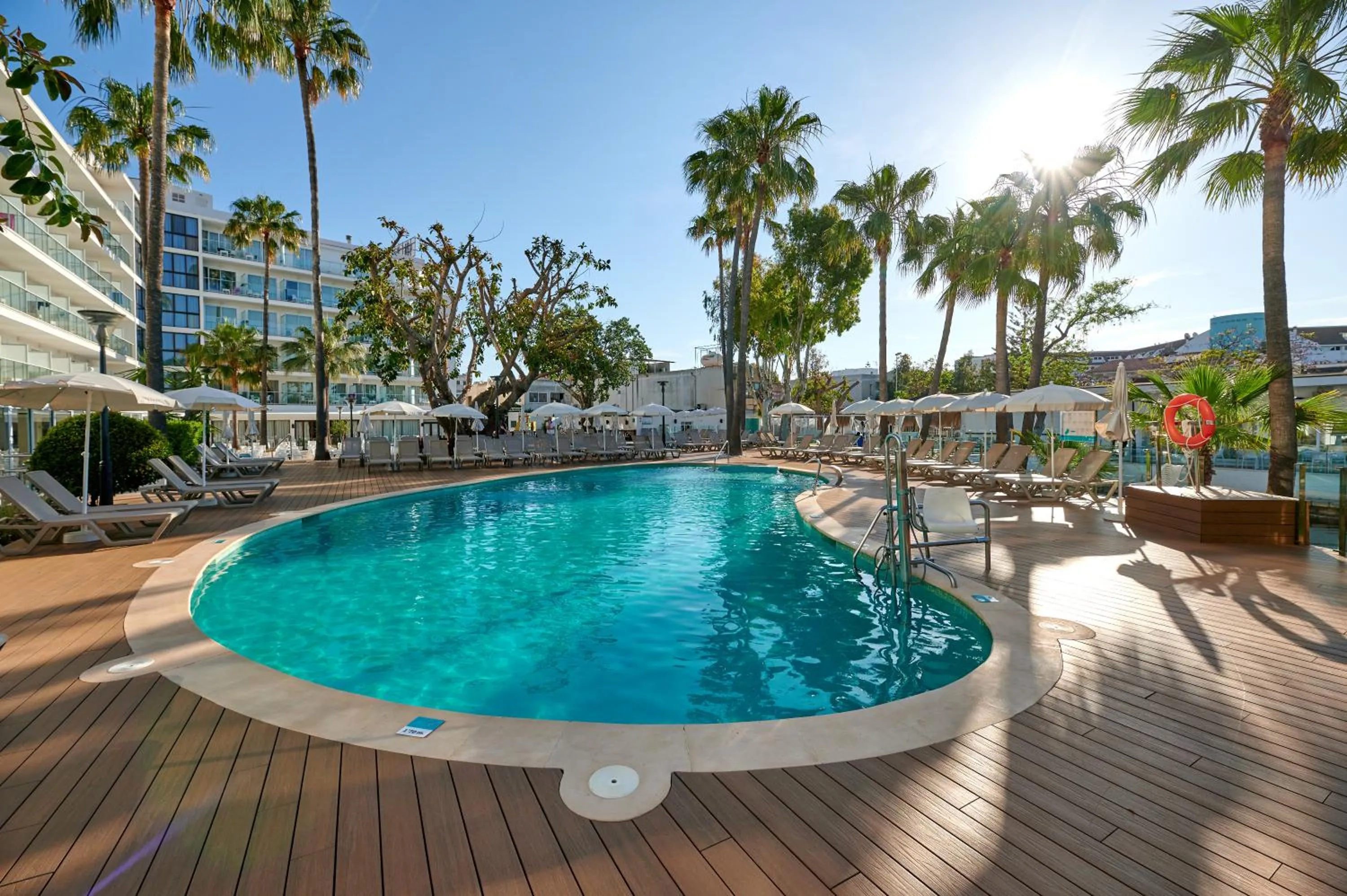 Swimming pool in Alua Boccaccio