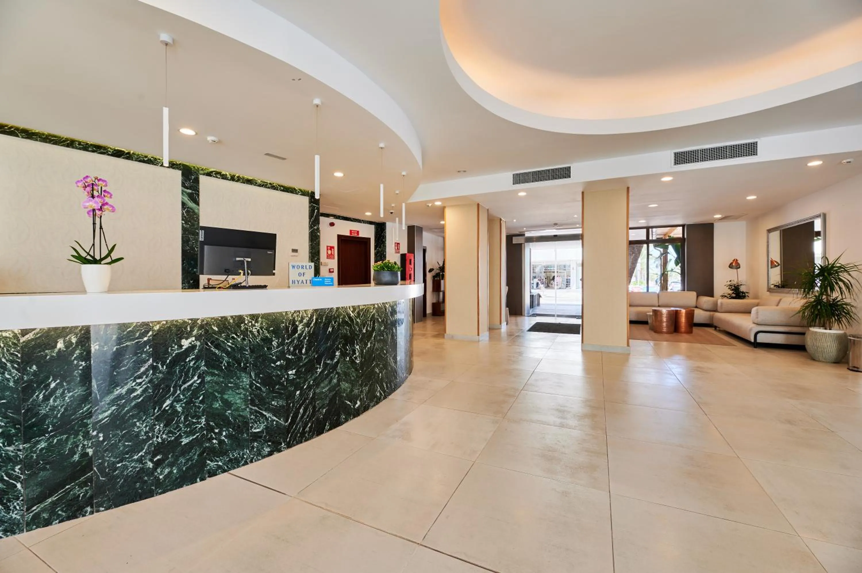 Lobby or reception in Alua Boccaccio