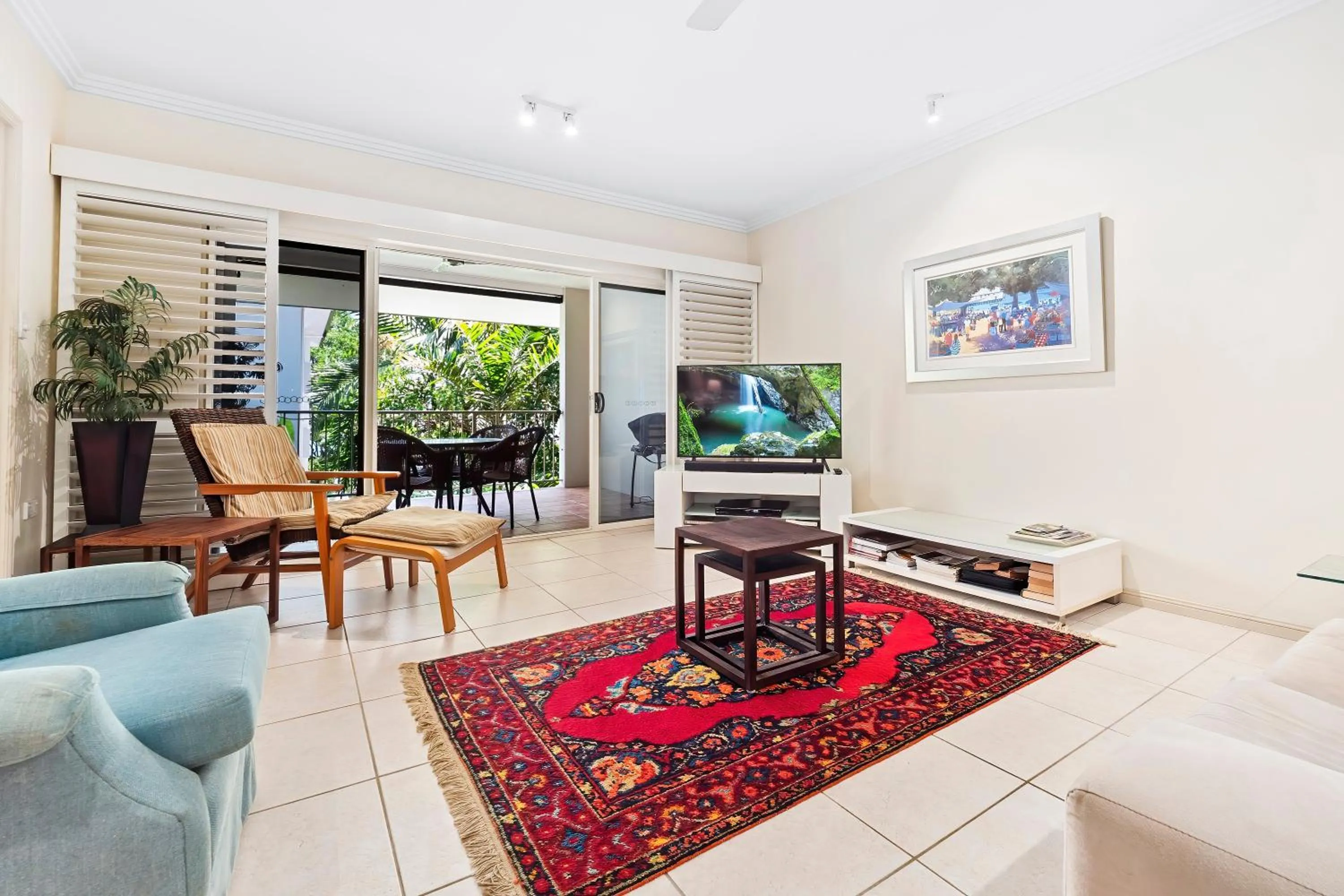 Living room in Arlington Apartments