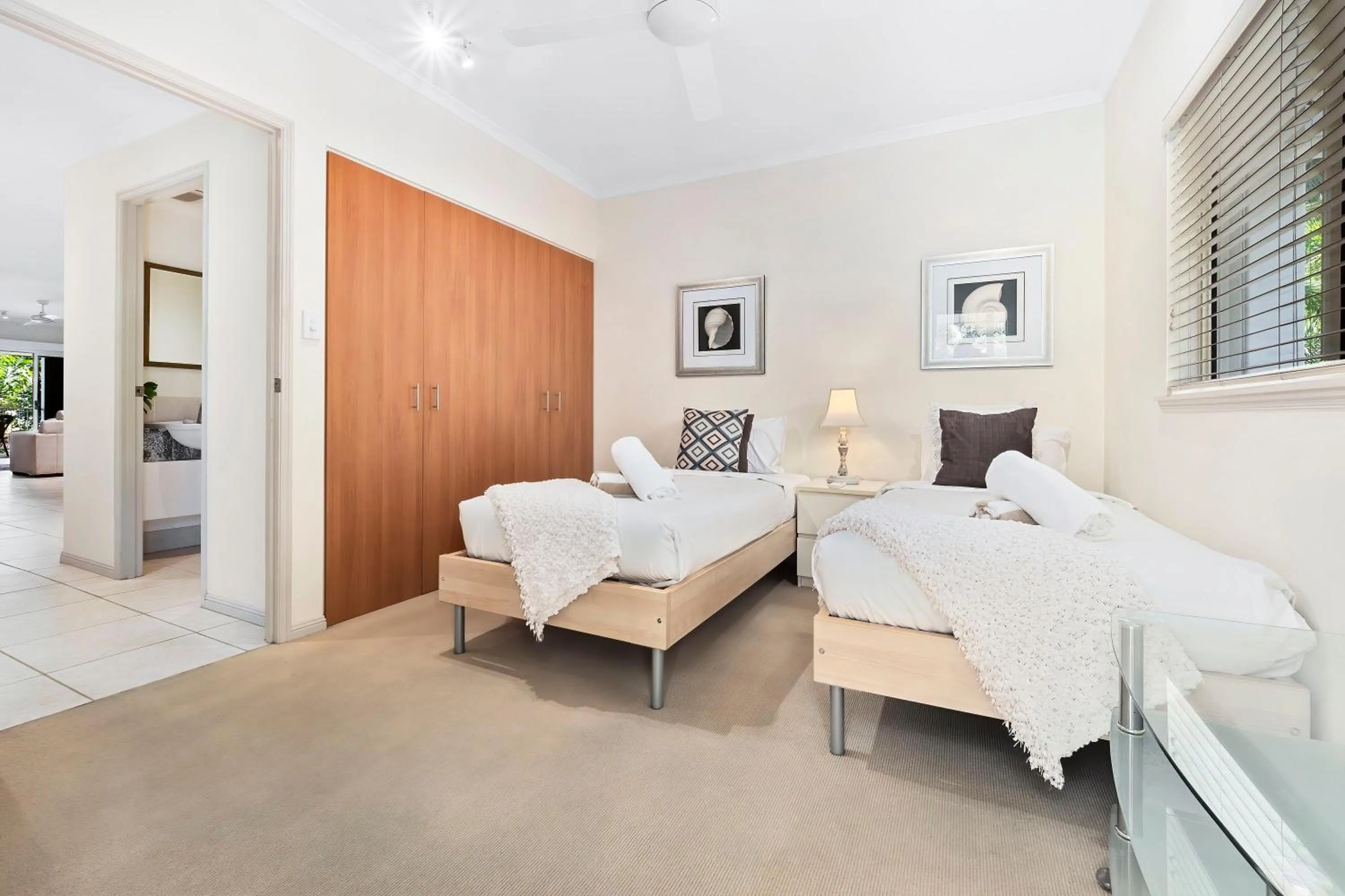 Bedroom, Bed in Arlington Apartments