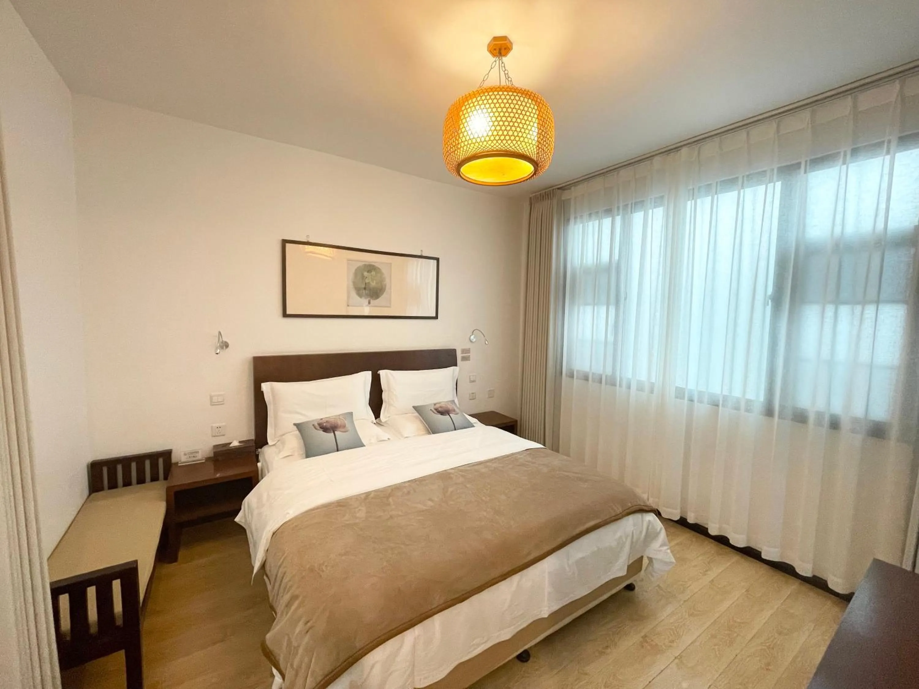 Bed in Dali Yanyuan Mountain Retreat