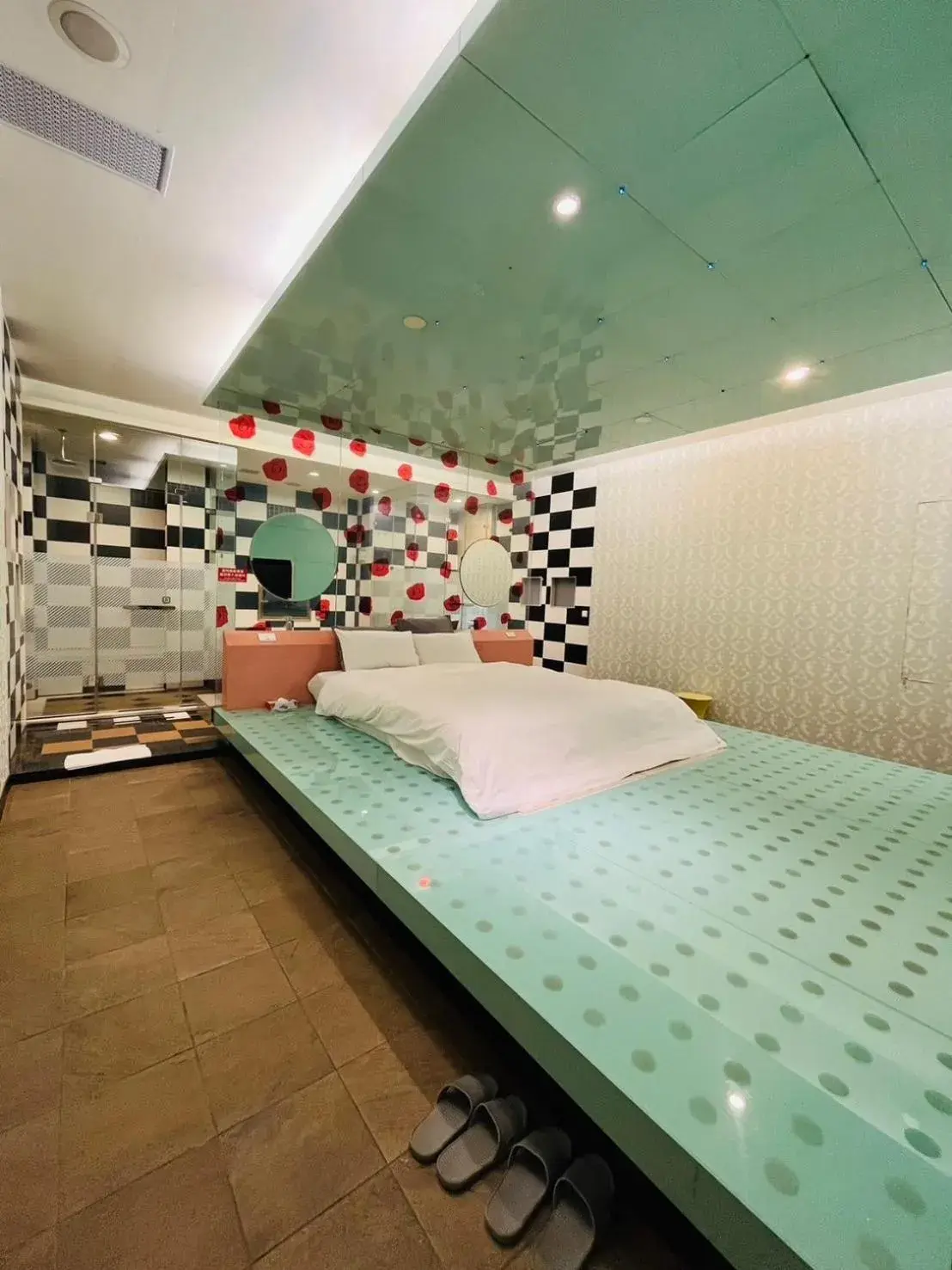 Bed in Walker Motel Bed in Walker Motel