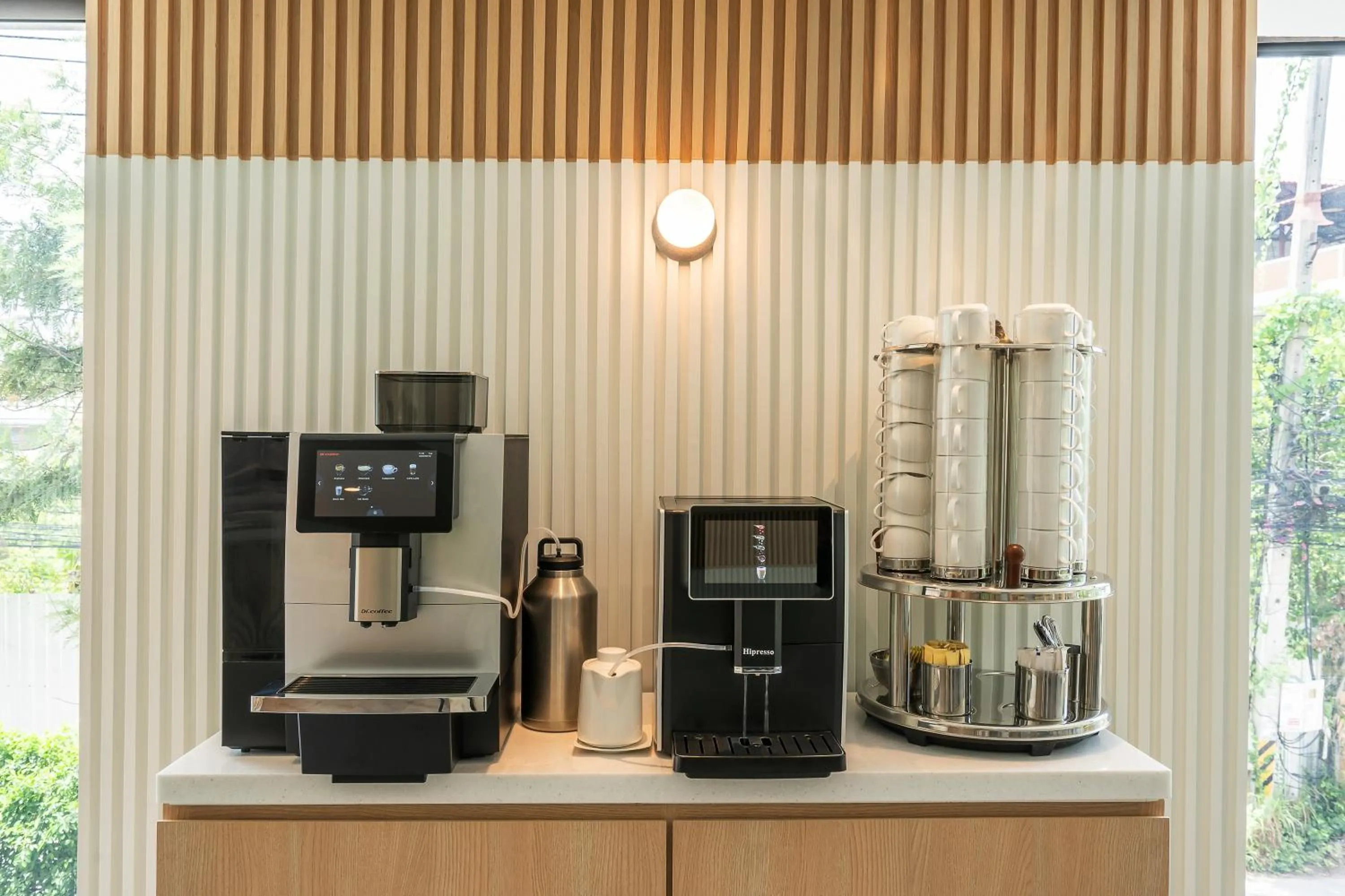 Restaurant/places to eat in Aster Hotel and Residence by At Mind